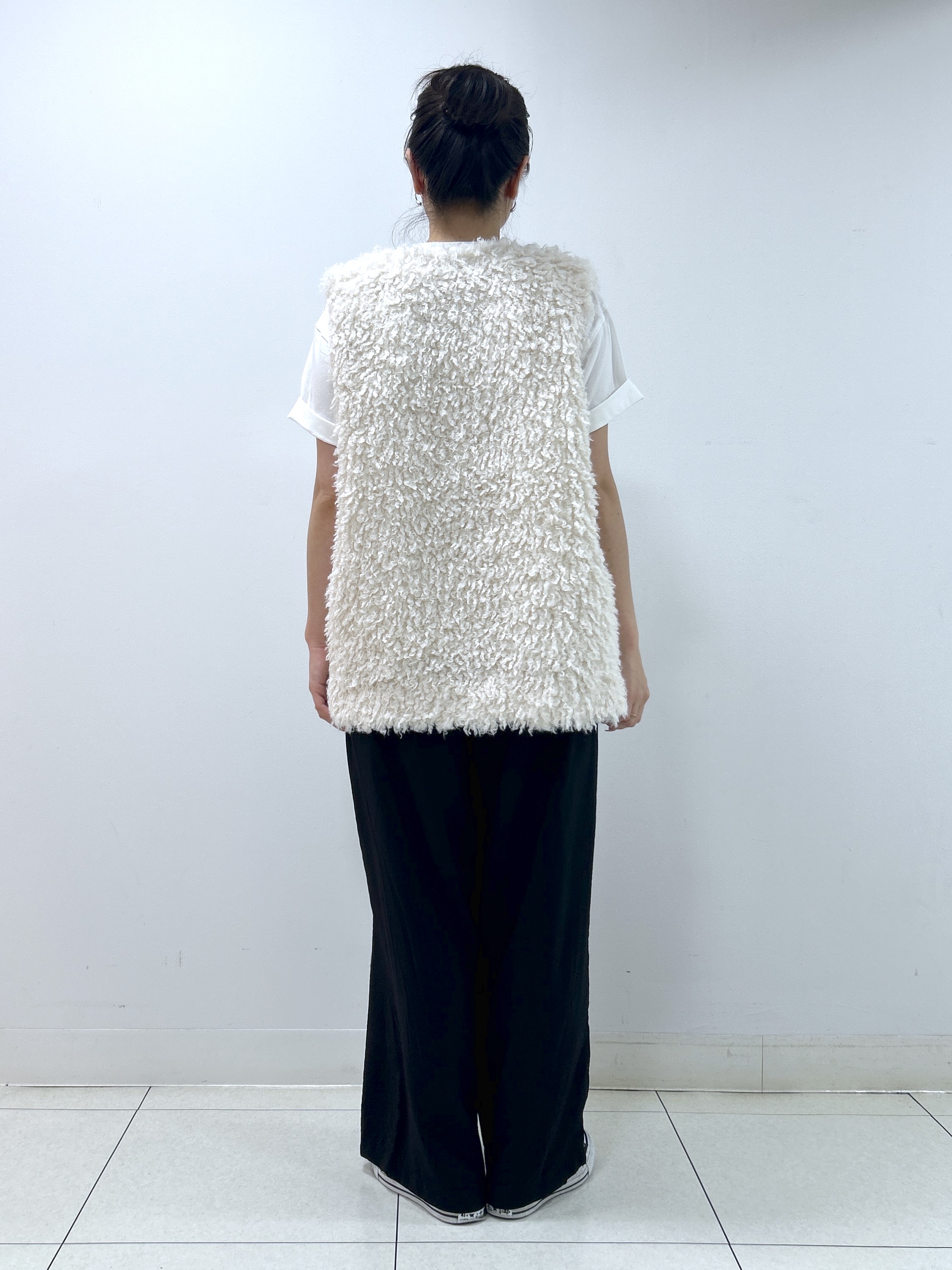 Kaiさんの「Dessin｜グラフィックデザイン Tシャツ」を使ったコーディネート
