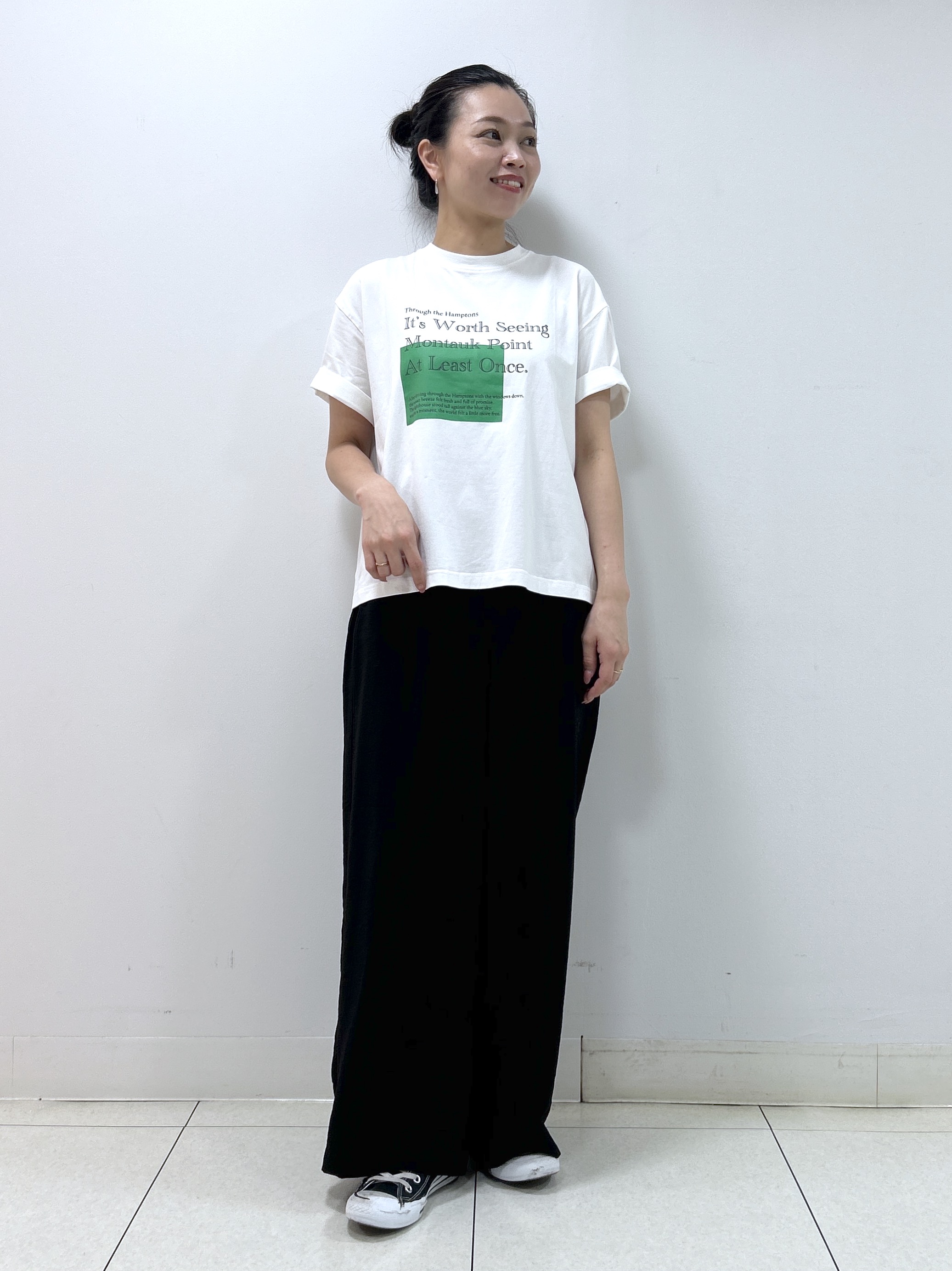 Kaiさんの「Dessin｜グラフィックデザイン Tシャツ」を使ったコーディネート