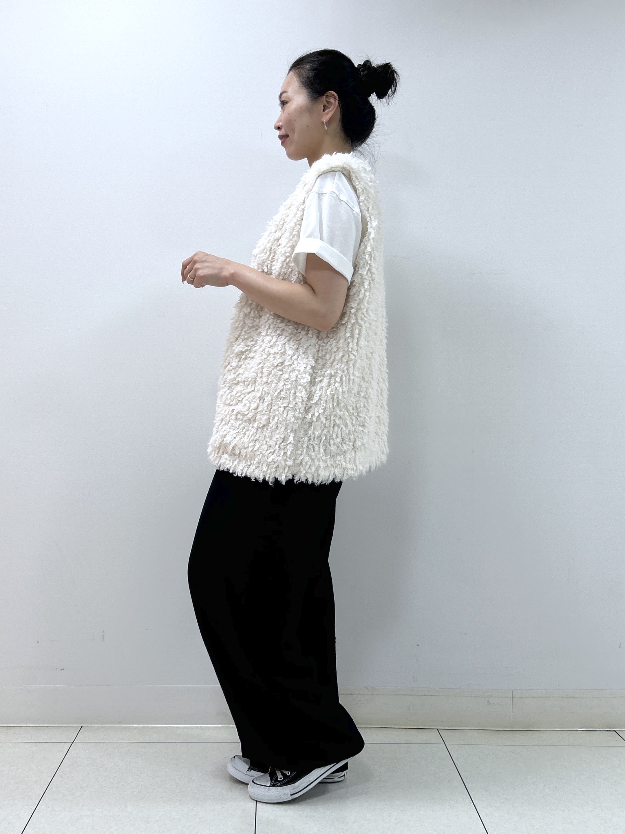Kaiさんの「Dessin｜グラフィックデザイン Tシャツ」を使ったコーディネート