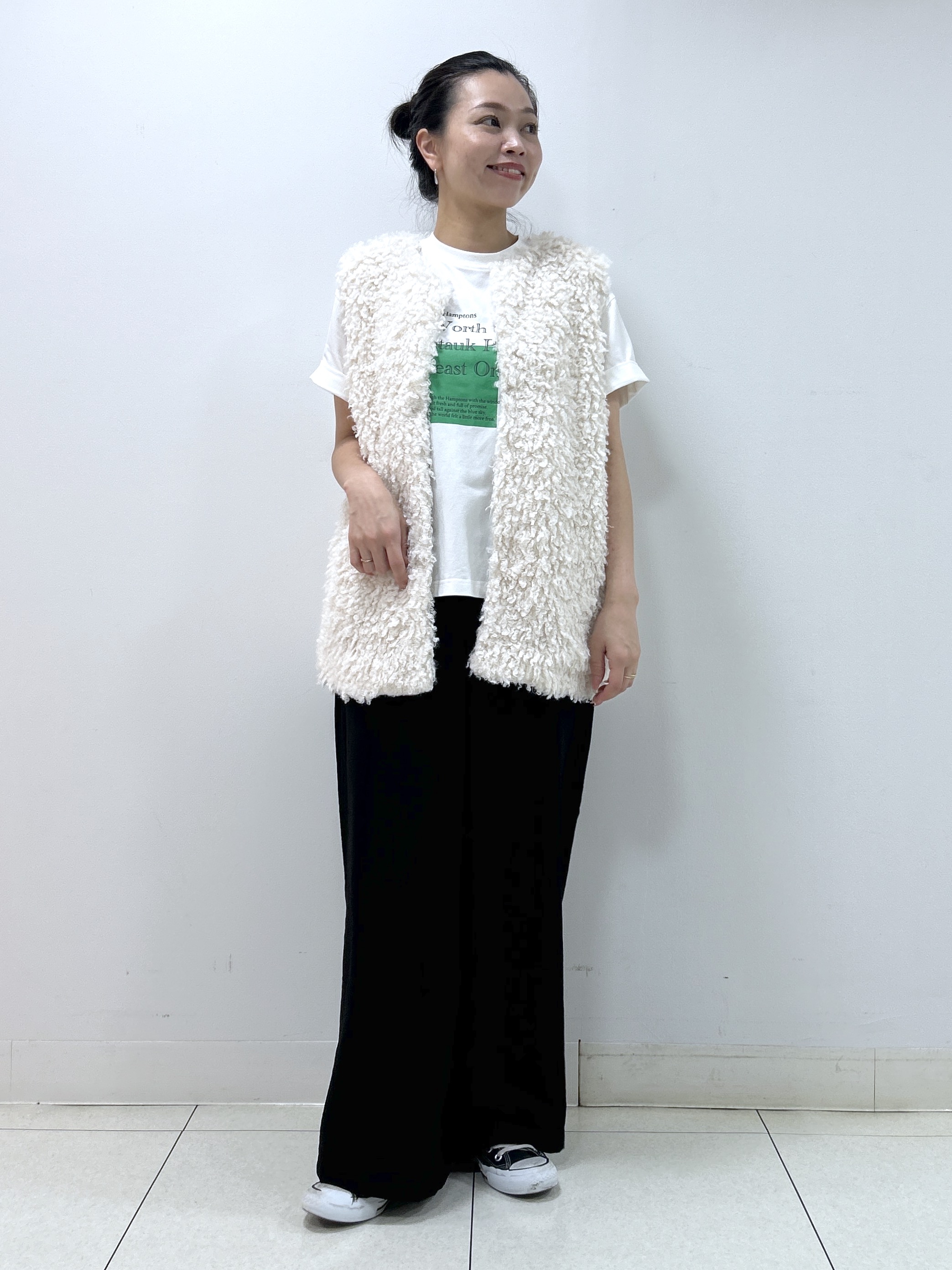 Kaiさんの「Dessin｜グラフィックデザイン Tシャツ」を使ったコーディネート