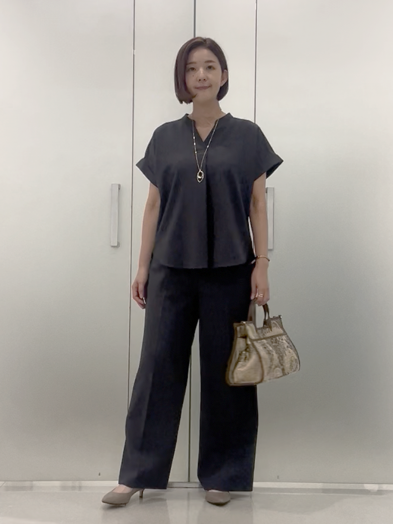 まどかさんの「UNTITLED｜【セットアップ可/通気性/UVカット】エアリークールブラウス」を使ったコーディネート