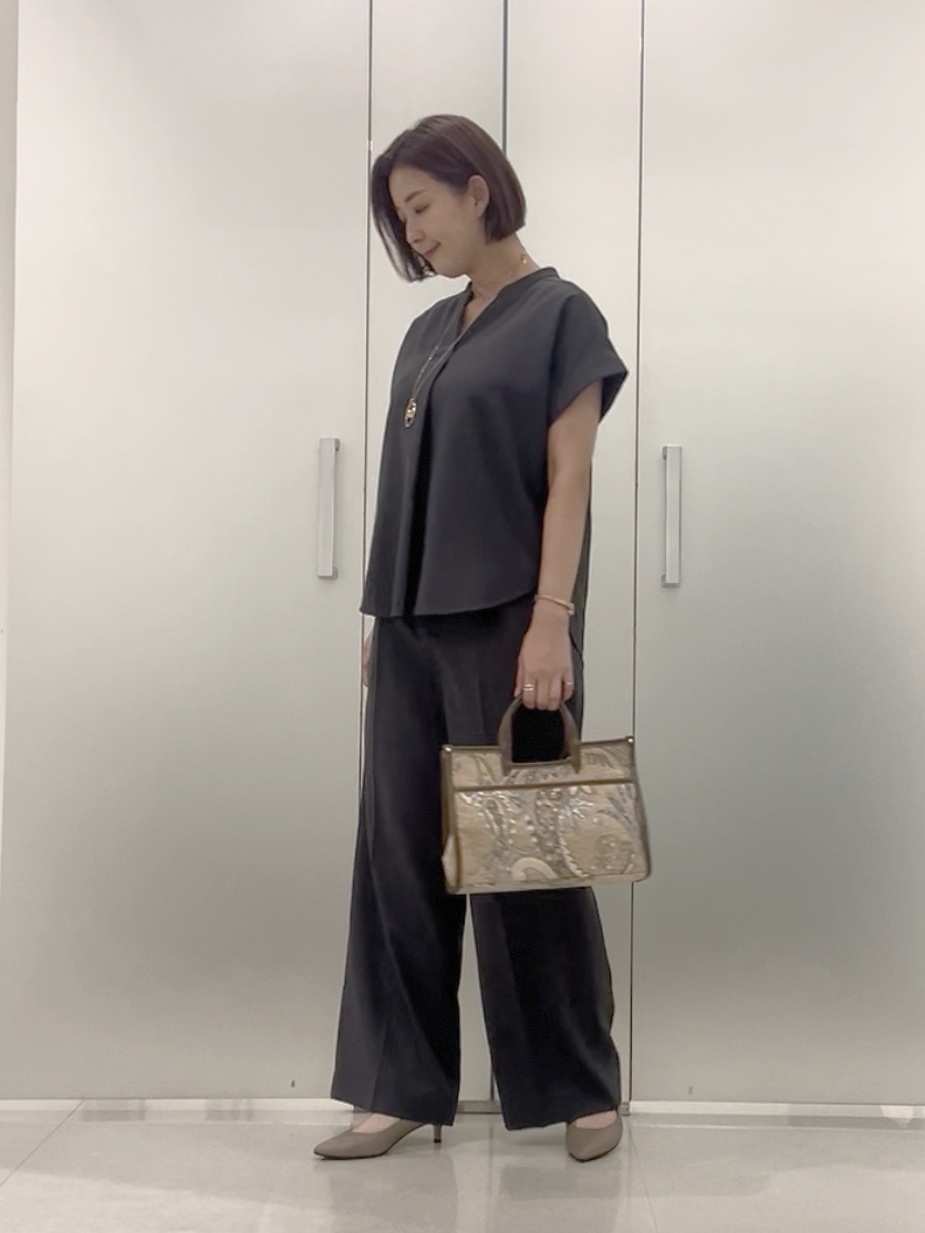 まどかさんの「UNTITLED｜【セットアップ可/通気性/UVカット】エアリークールブラウス」を使ったコーディネート