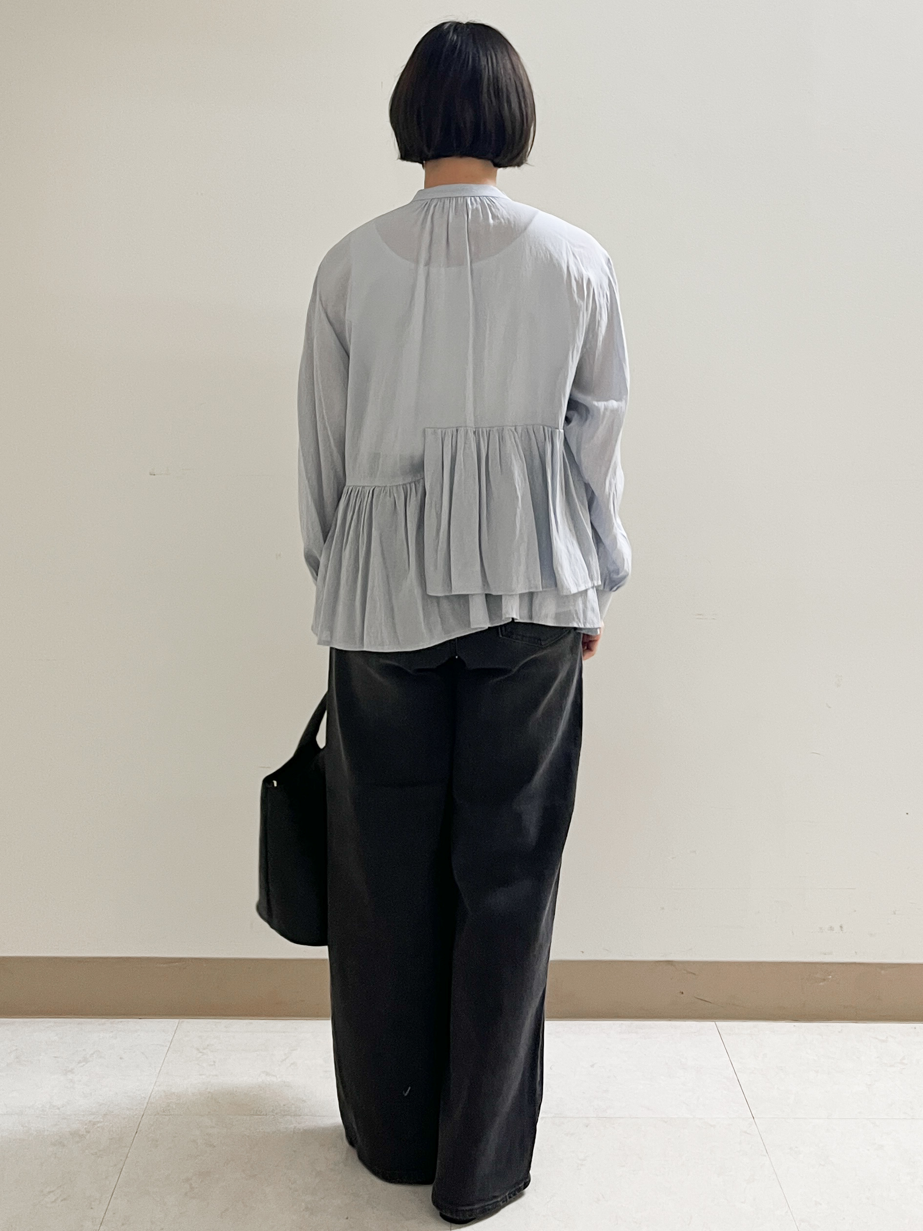あかねさんの「OPAQUE.CLIP｜シアーペプラムブラウス【洗濯機OK】」を使ったコーディネート