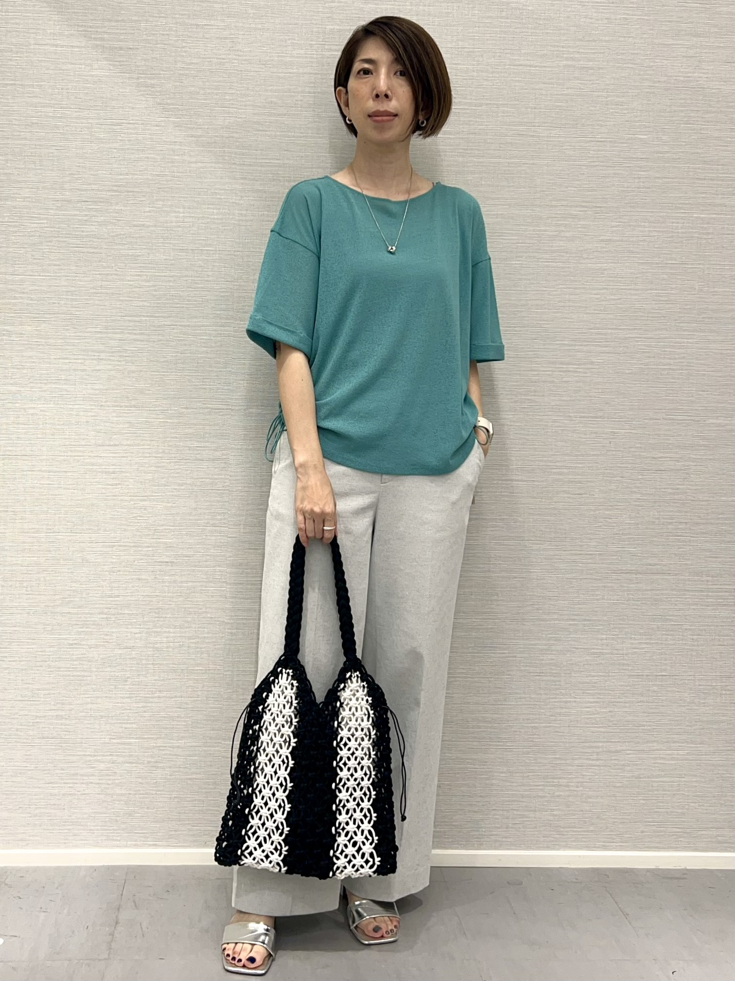 Shinakoさんの「UNTITLED｜ドロストプルオーバージャージ」を使ったコーディネート