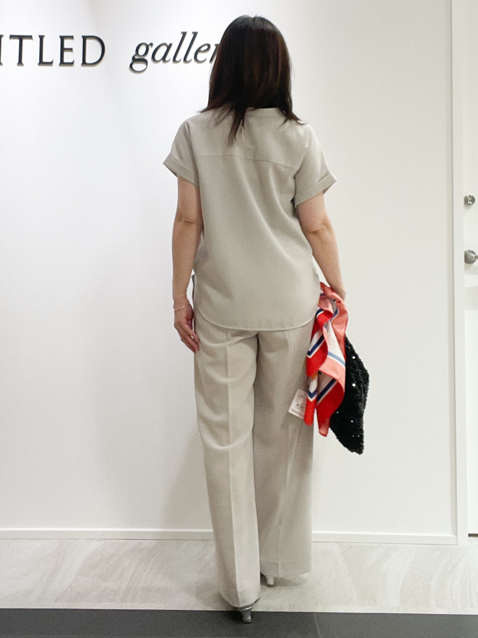 めいさんの「UNTITLED｜【残暑も快適/セットアップ可/接触冷感】エアリークールブラウス」を使ったコーディネート