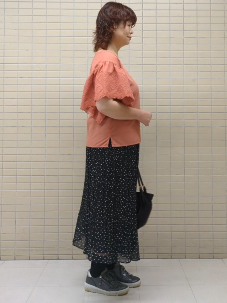 ハム太郎さんの「Reflect｜【通勤◎】スカラップレーススリーブ ブラウス」を使ったコーディネート