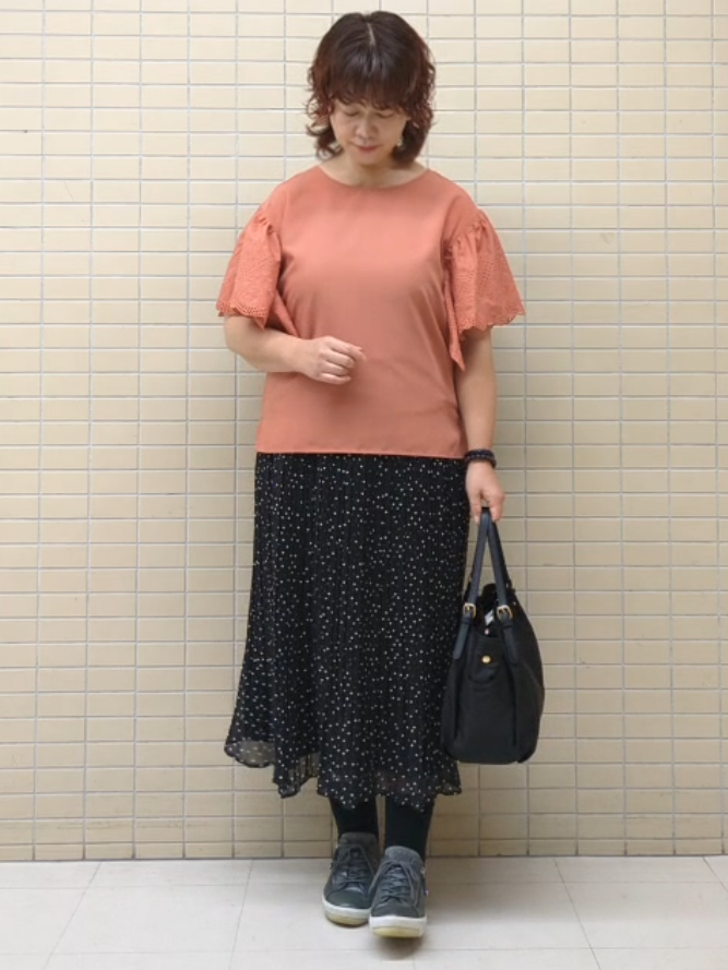 ハム太郎さんの「Reflect｜【通勤◎】スカラップレーススリーブ ブラウス」を使ったコーディネート