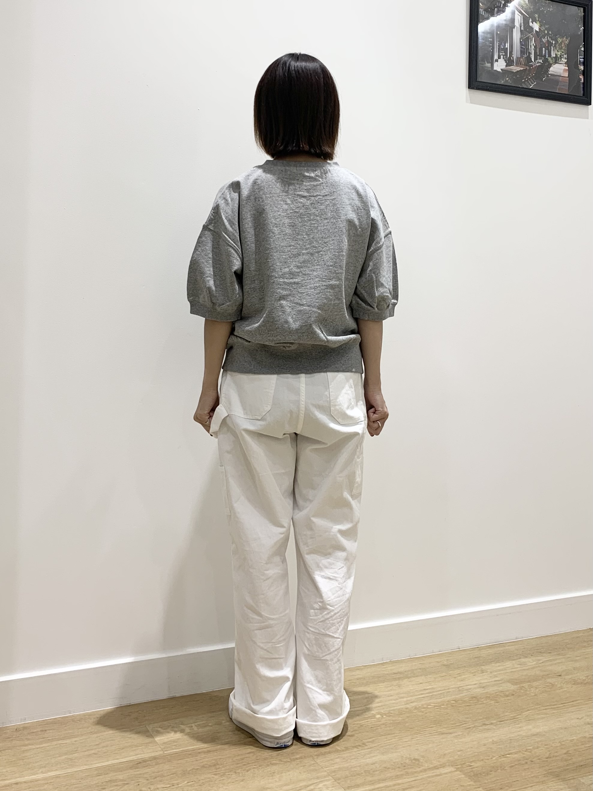 IMARIさんの「Dessin｜ハーフスリーブロゴプルオーバー」を使ったコーディネート
