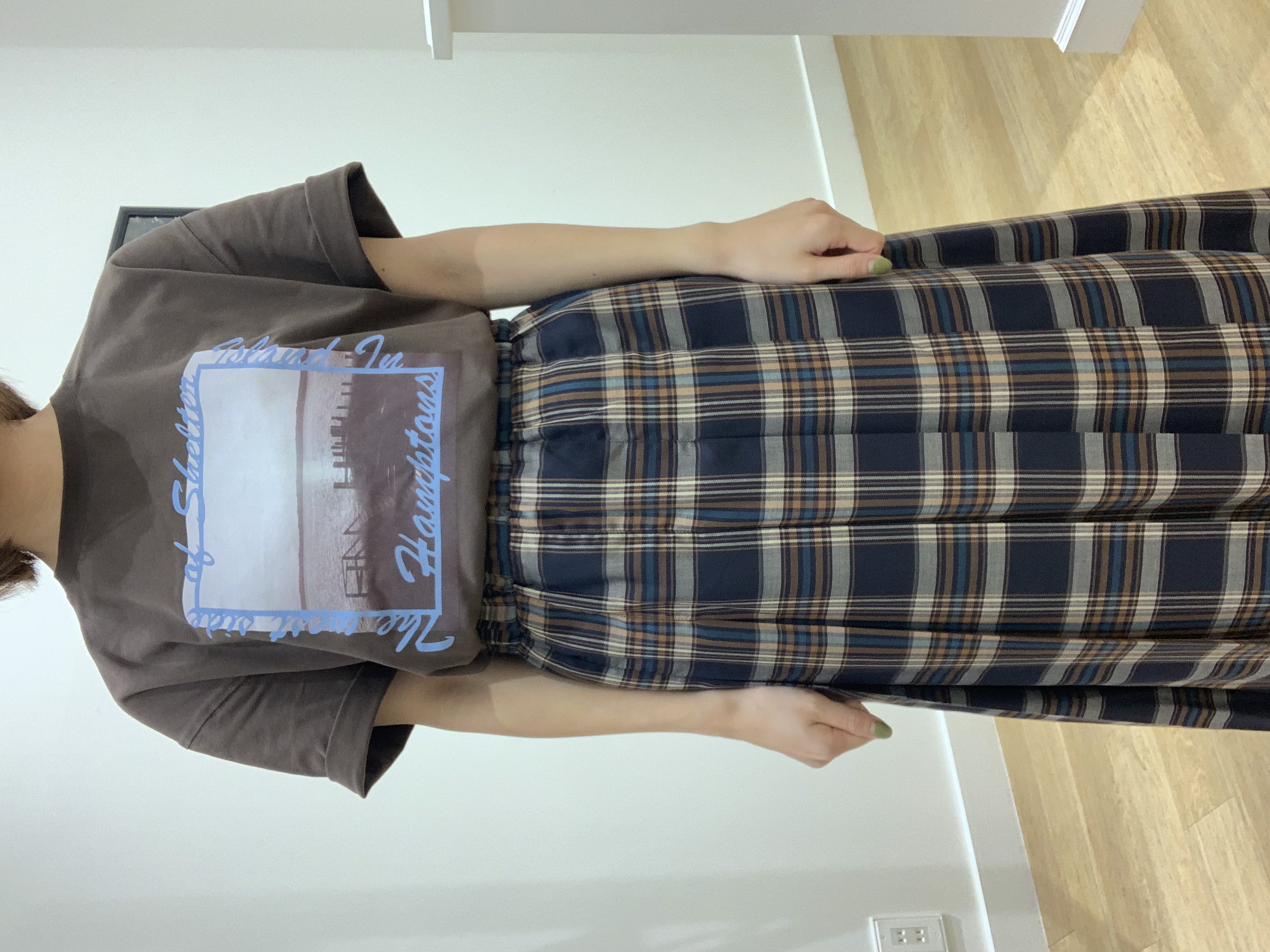 IMARIさんの「Dessin｜グラフィックデザイン Tシャツ」を使ったコーディネート