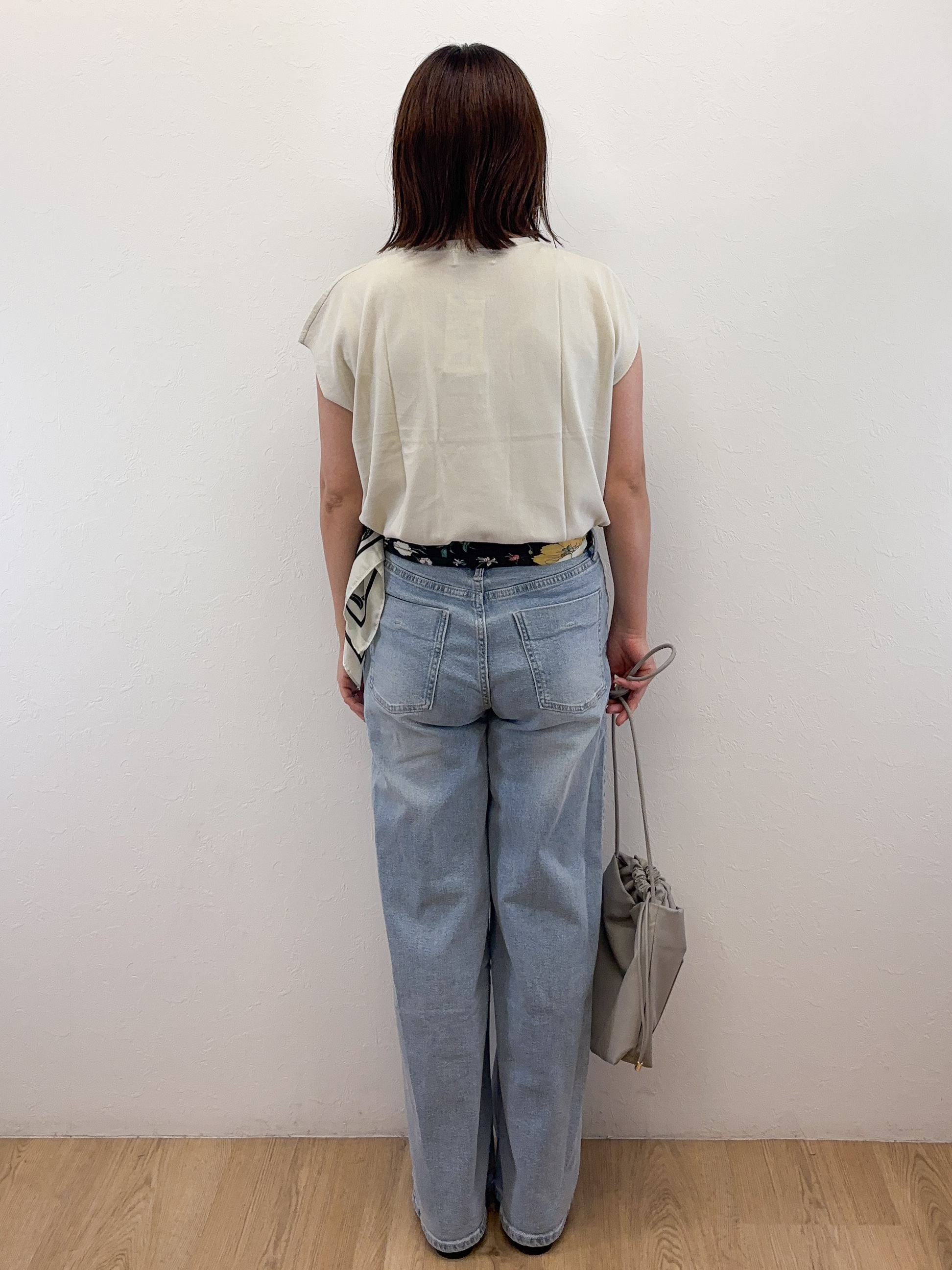 Takeさんの「OPAQUE.CLIP｜【接触冷感／UV】フリルフレンチスリーブニット《洗濯機OK》」を使ったコーディネート