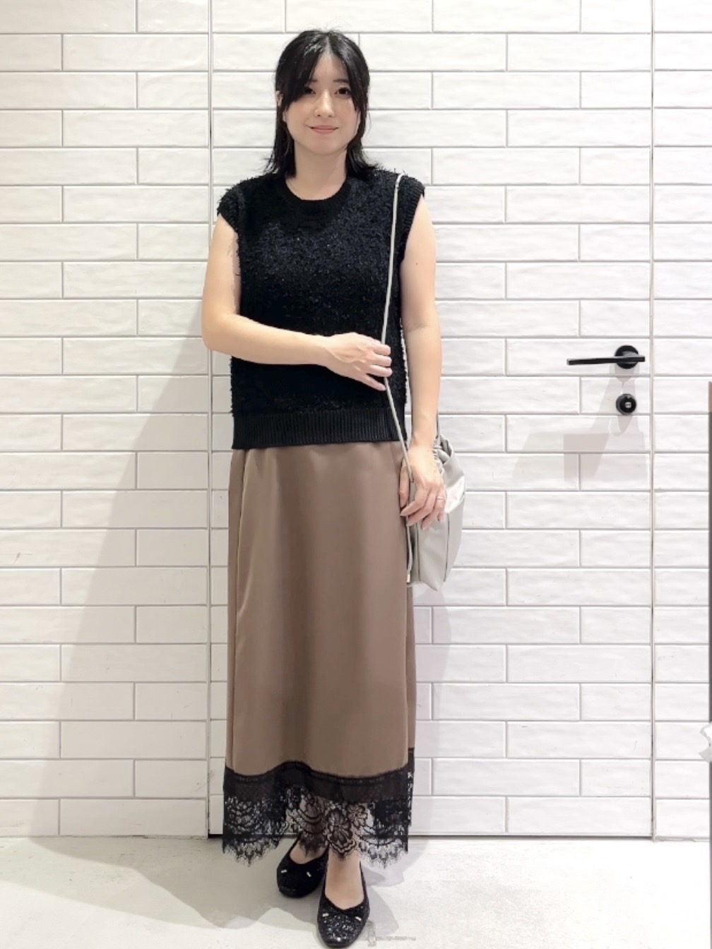しおりさんの「OPAQUE.CLIP｜ラメテープヤーンニット【洗濯機OK】」を使ったコーディネート