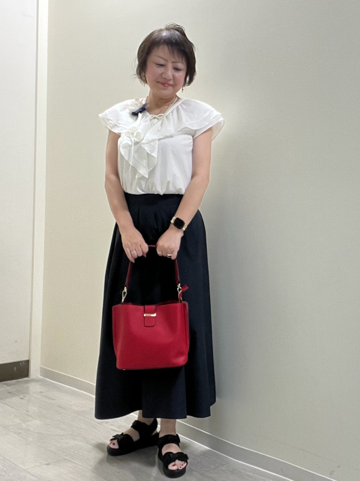 mariさんの「Reflect｜【通気性あり／涼しい／マシンウォッシャブル】フリルブラウス」を使ったコーディネート