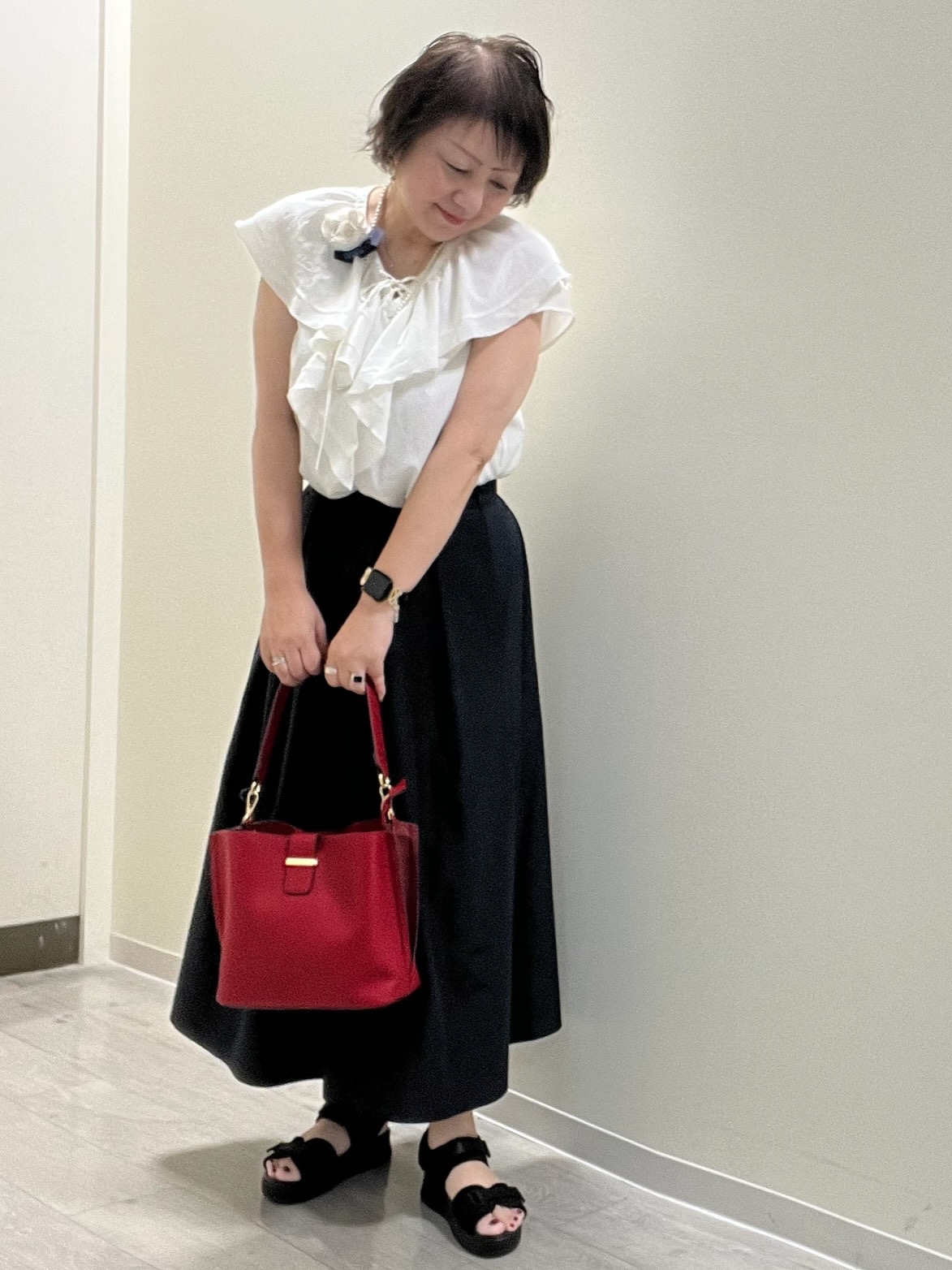 mariさんの「Reflect｜【通気性あり／涼しい／マシンウォッシャブル】フリルブラウス」を使ったコーディネート