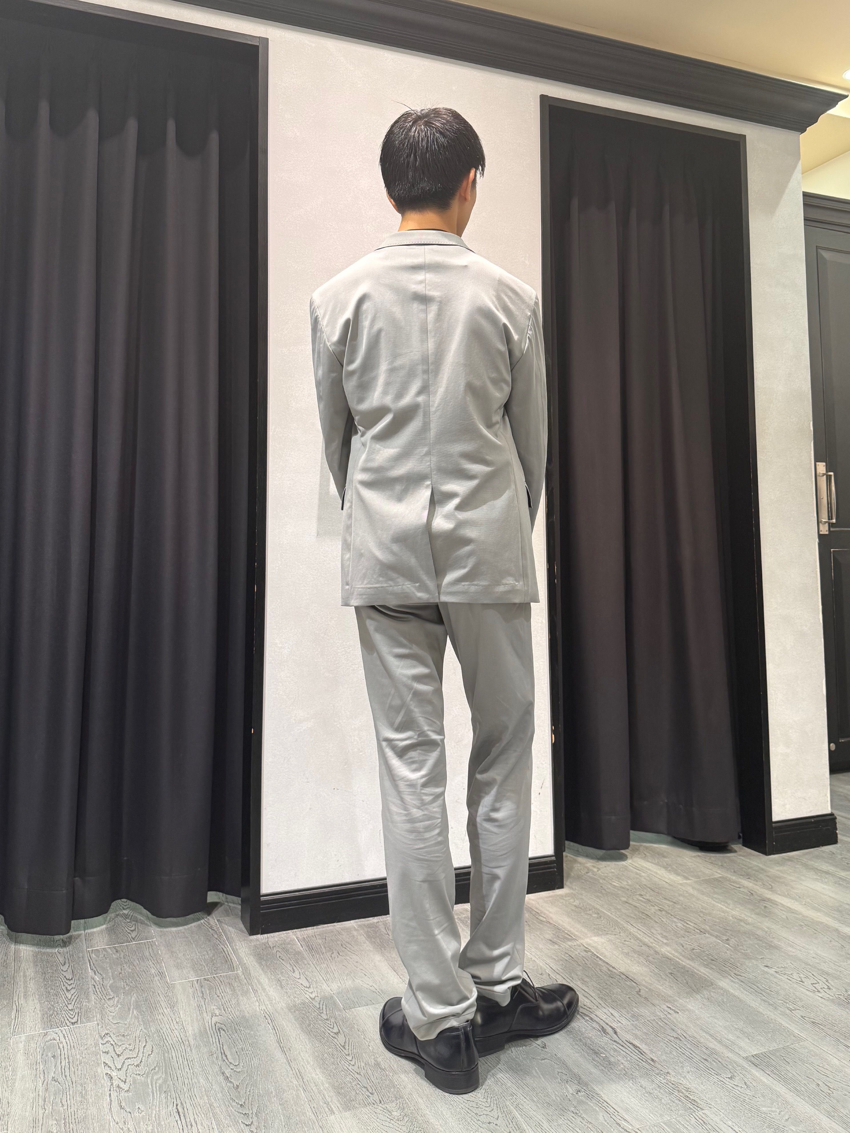 uekuboさんの「TAKEO KIKUCHI｜【360&deg;ストレッチ／軽量】None Of Stress ライト ジャケット（セットアップ対応）」を使ったコーディネート