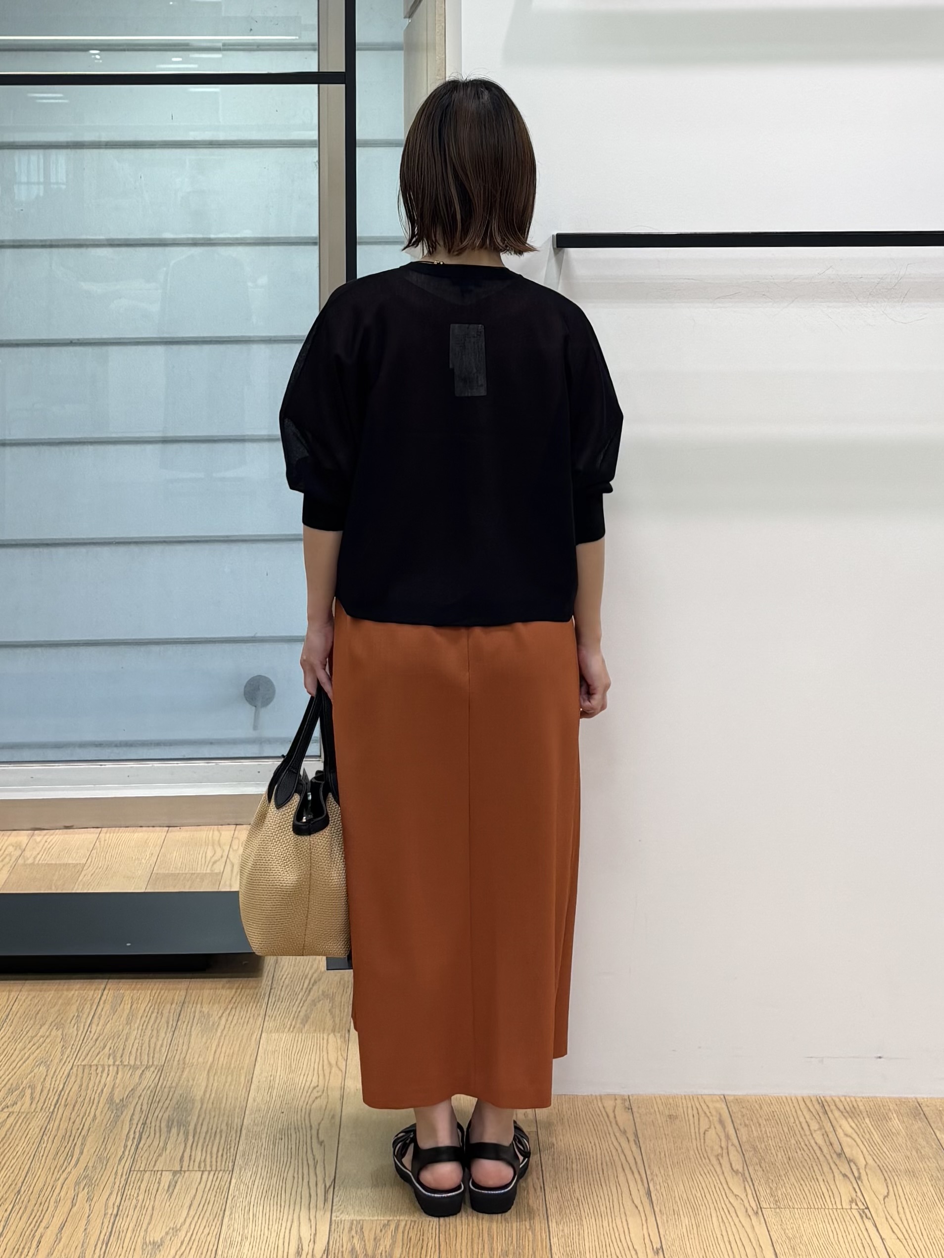 asamiさんの「INDIVI｜【華奢見え】ベルト付きナローワンピース」を使ったコーディネート