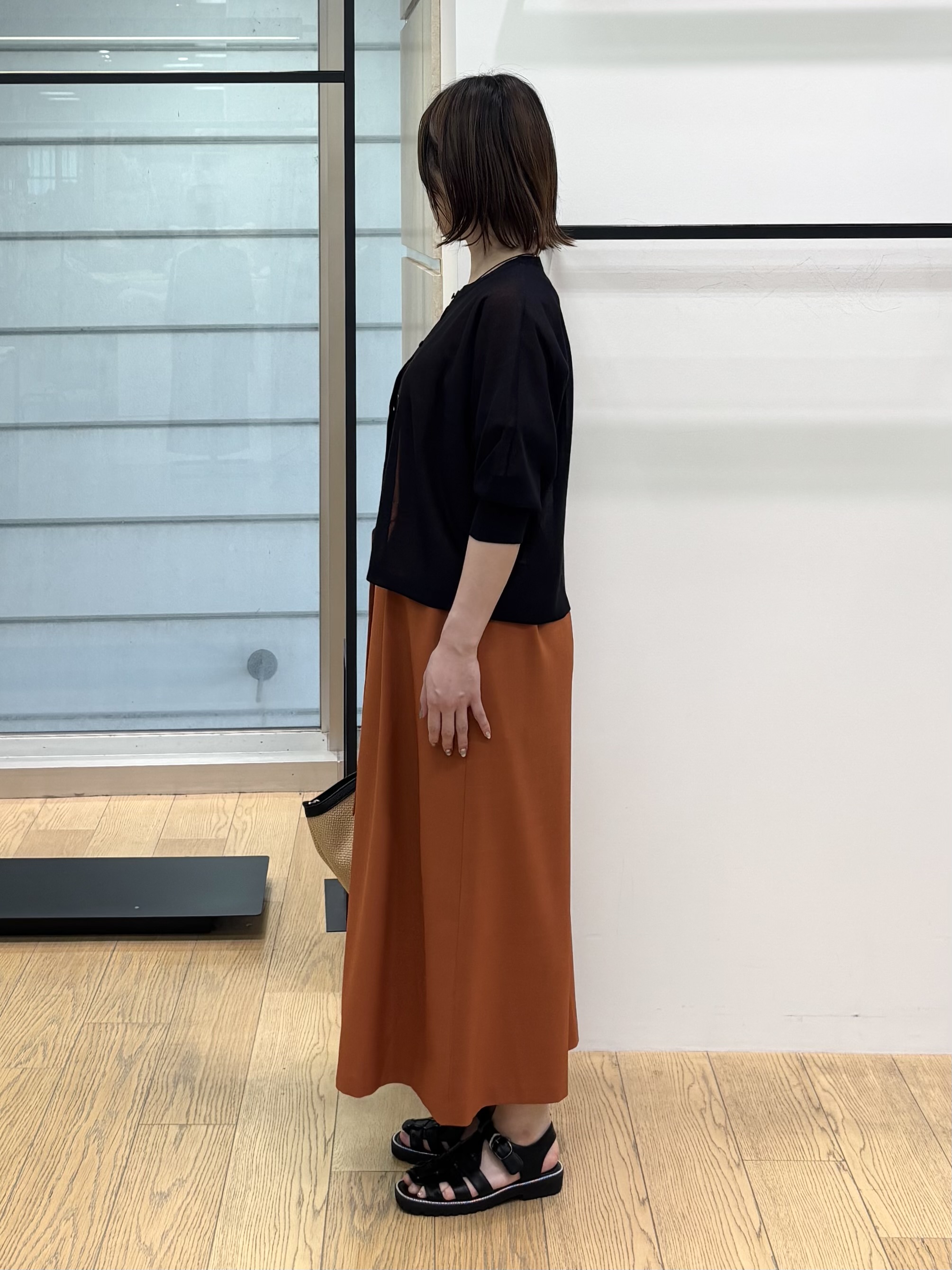 asamiさんの「INDIVI｜【華奢見え】ベルト付きナローワンピース」を使ったコーディネート