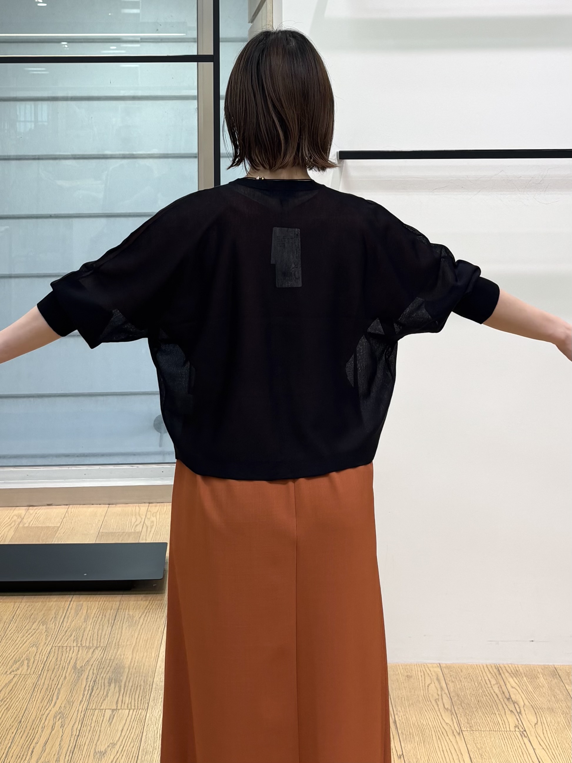 asamiさんの「INDIVI｜【華奢見え】ベルト付きナローワンピース」を使ったコーディネート