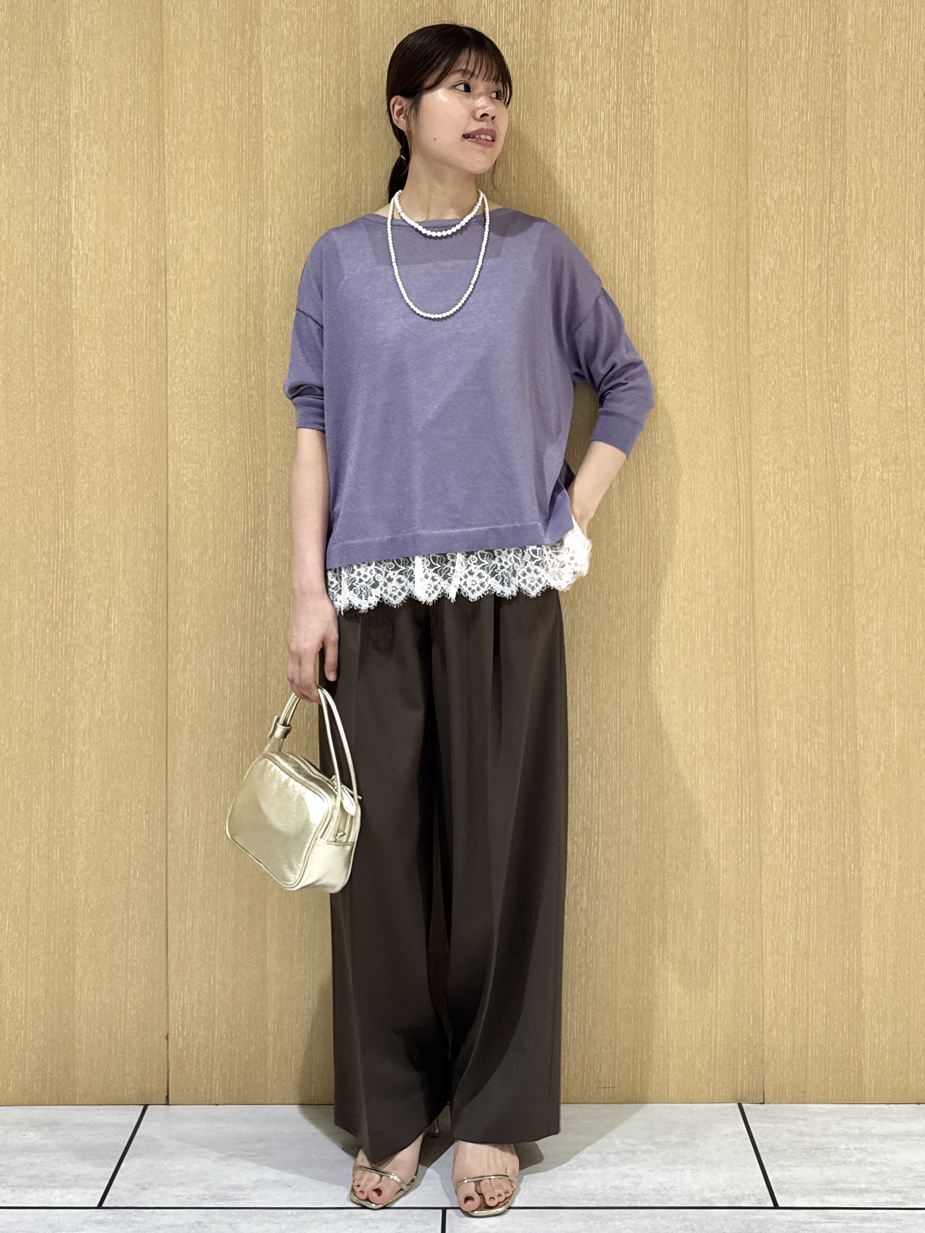 nanaさんの「UNTITLED｜レースドッキングニットプルオーバー」を使ったコーディネート