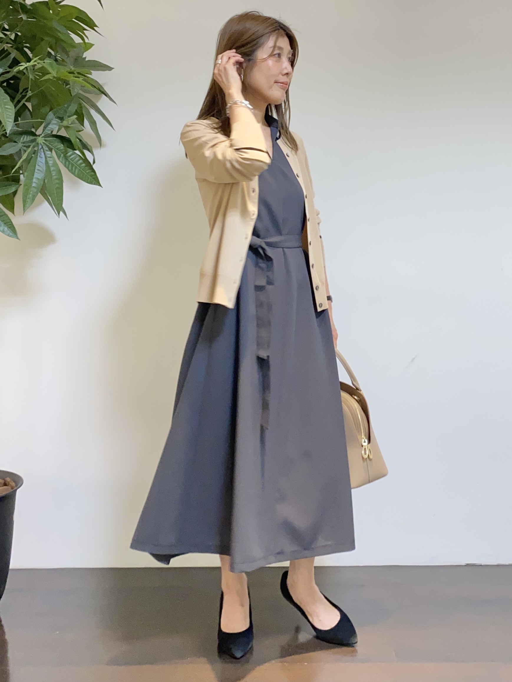tomoさんの「UNTITLED｜【アンサンブル可能】コンパクトニットカーディガン」を使ったコーディネート
