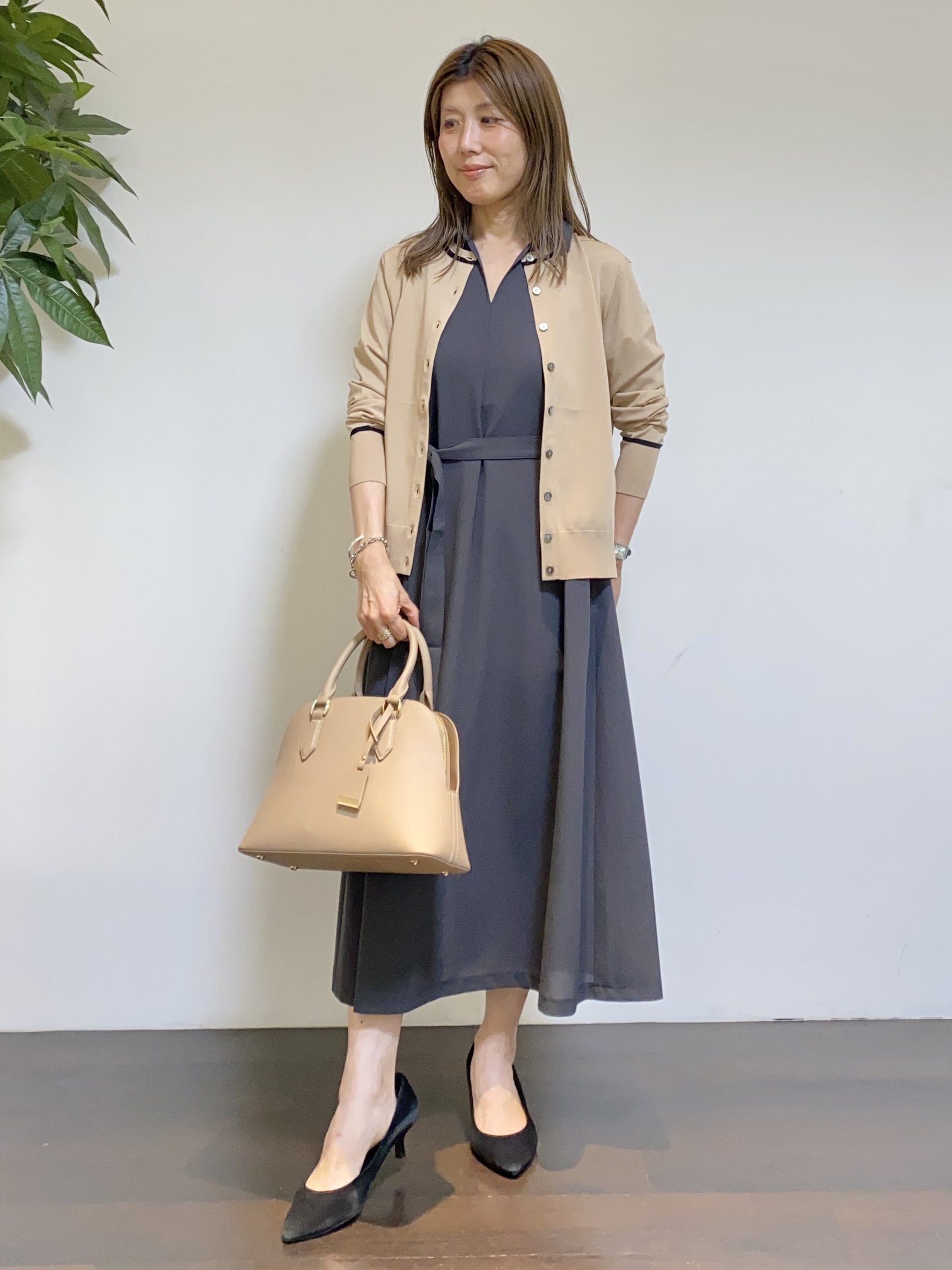 tomoさんの「UNTITLED｜【アンサンブル可能】コンパクトニットカーディガン」を使ったコーディネート