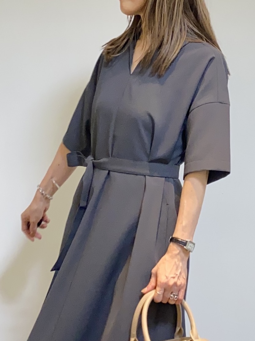 tomoさんの「UNTITLED｜【アンサンブル可能】コンパクトニットカーディガン」を使ったコーディネート