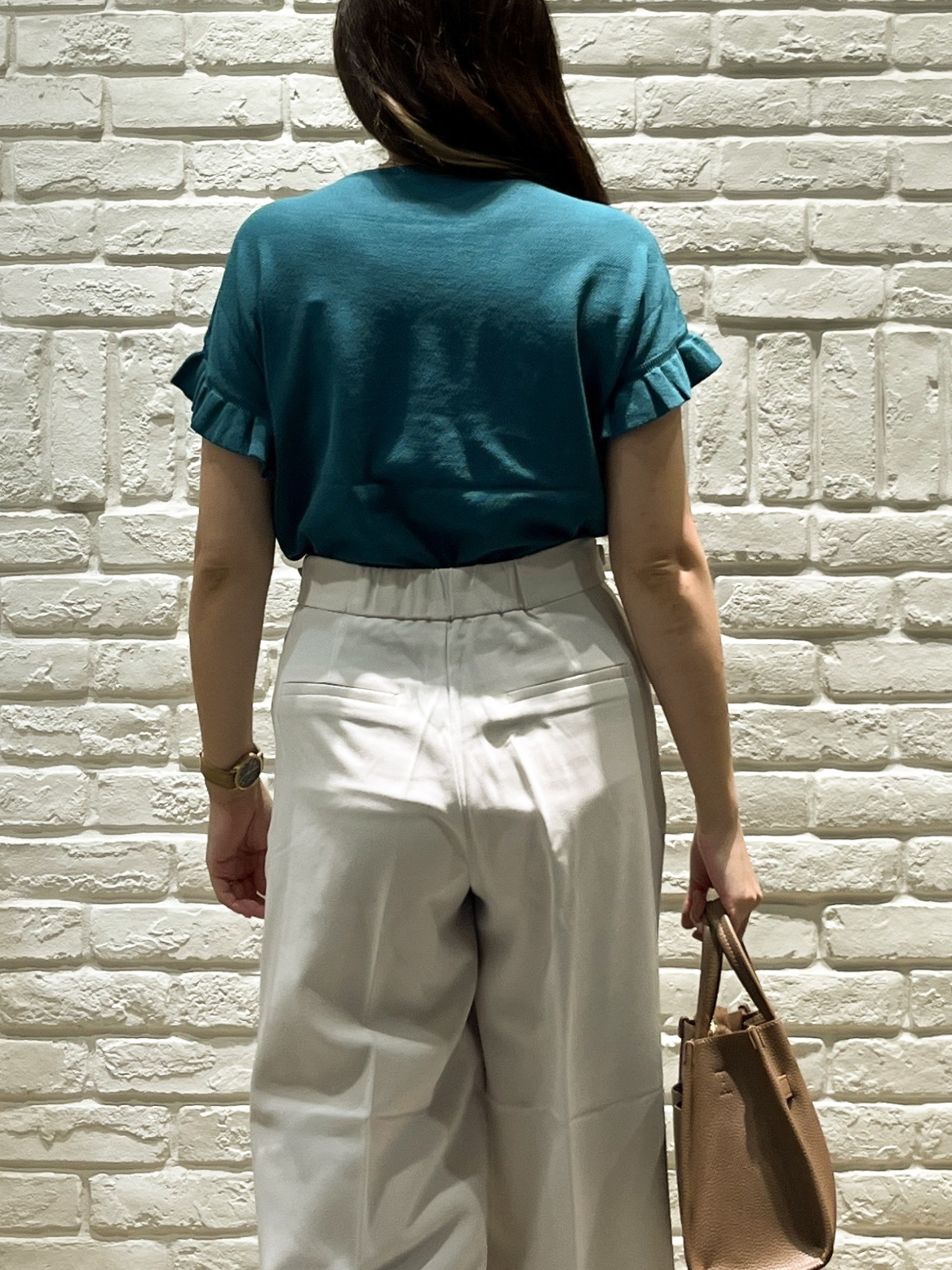 erinaさんの「index｜フリルスリーブニット【洗濯機OK】」を使ったコーディネート