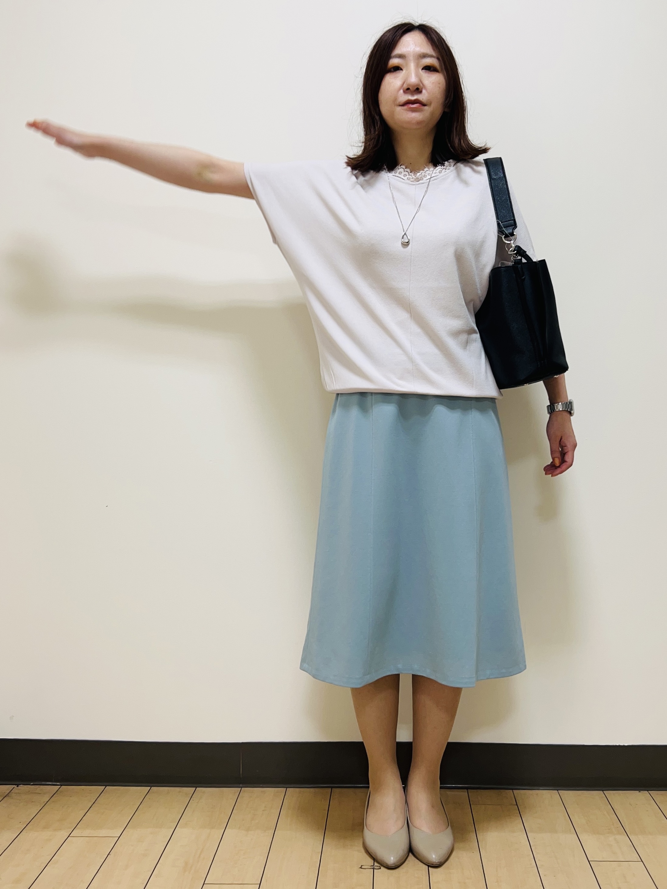 miiiさんの「Reflect｜【二の腕カバー／手洗い可】ネックレース フレンチスリーブニット」を使ったコーディネート