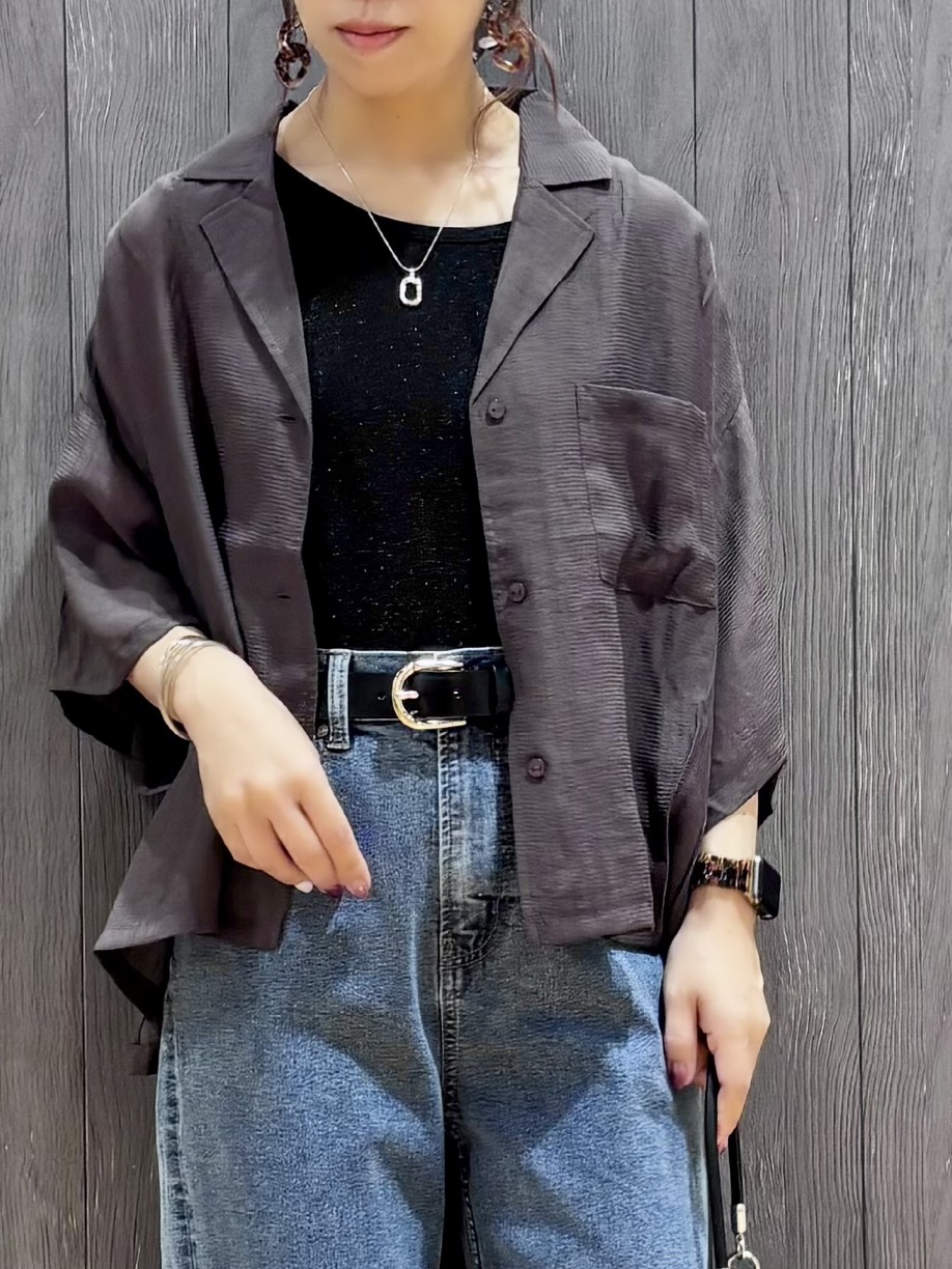 meiさんの「SHOO･LA･RUE｜【S-LL/洗濯機可】抜け感たっぷり 程よい透け感のポケット付きシャツ」を使ったコーディネート