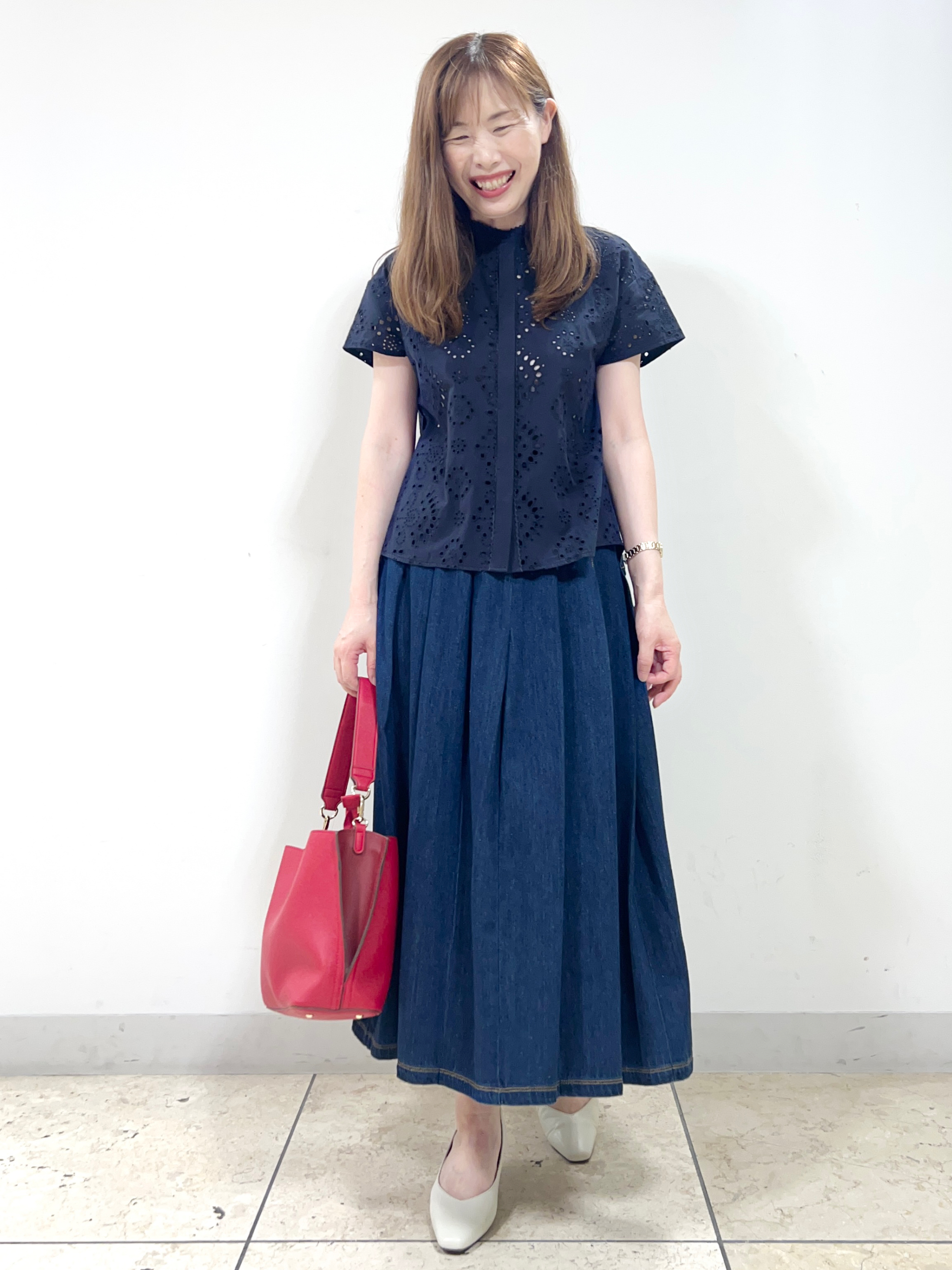 yuさんの「Reflect｜【通勤◎】カットワーク刺繍レース シャツブラウス」を使ったコーディネート