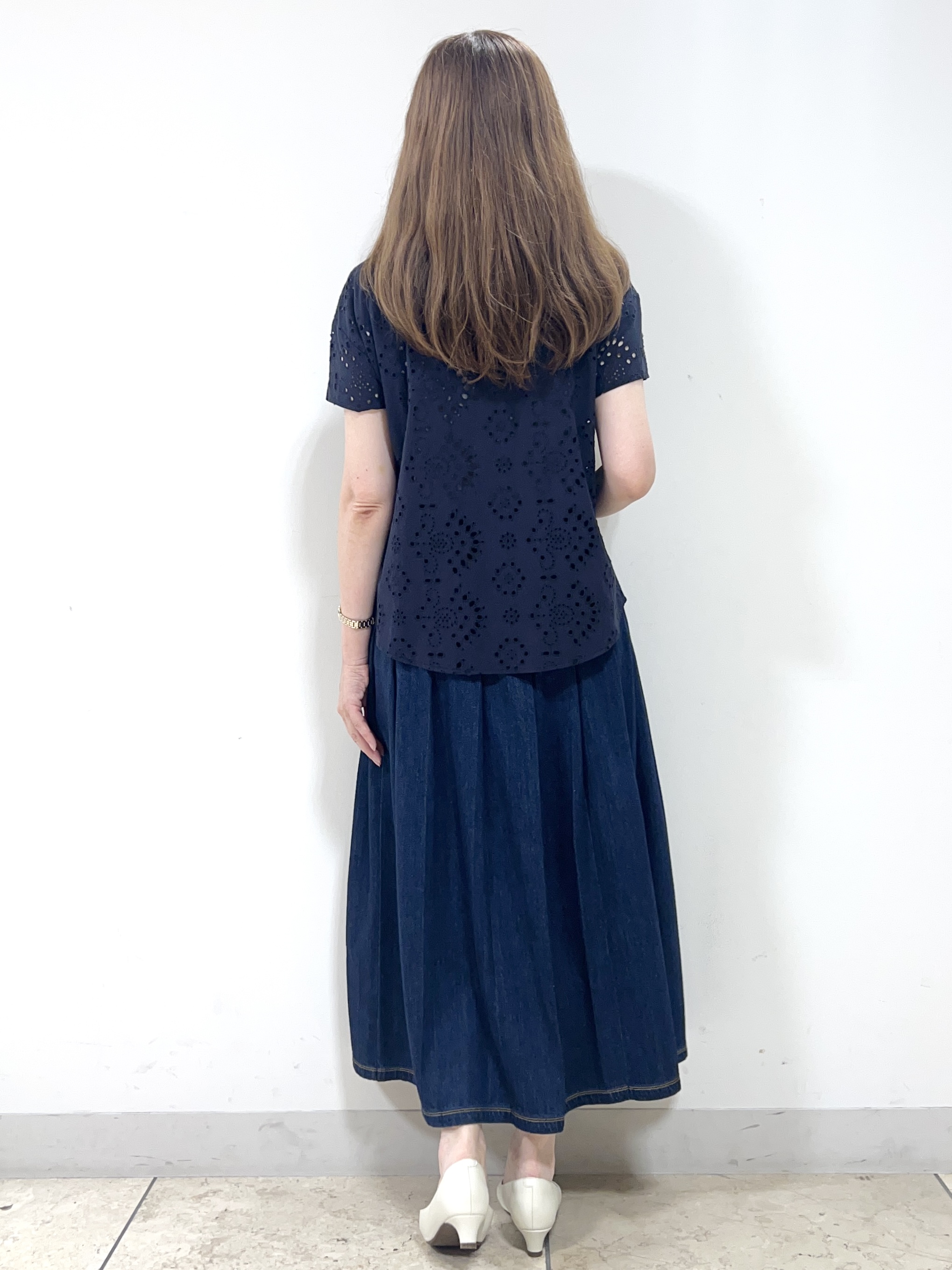 yuさんの「Reflect｜【通勤◎】カットワーク刺繍レース シャツブラウス」を使ったコーディネート