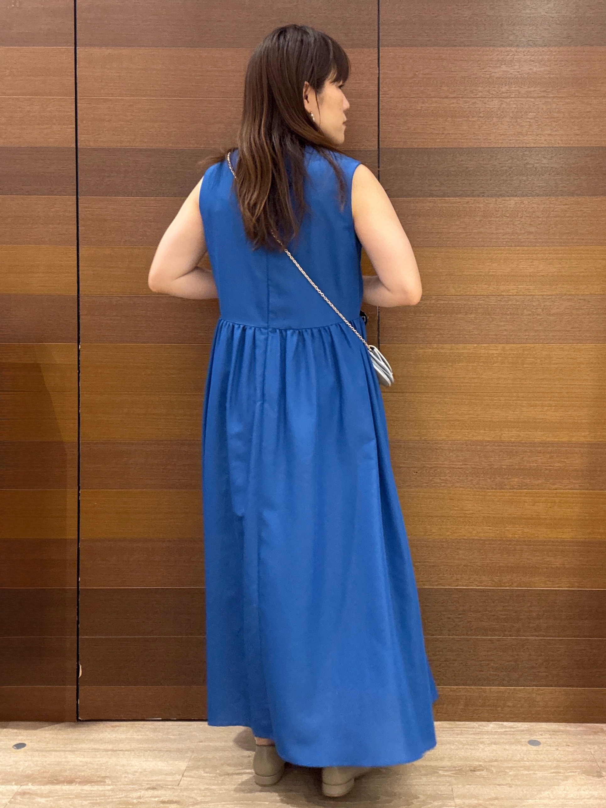 maichiさんの「OPAQUE.CLIP｜【接触冷感】麻混シアーノースリーブワンピース《洗濯機OK》」を使ったコーディネート