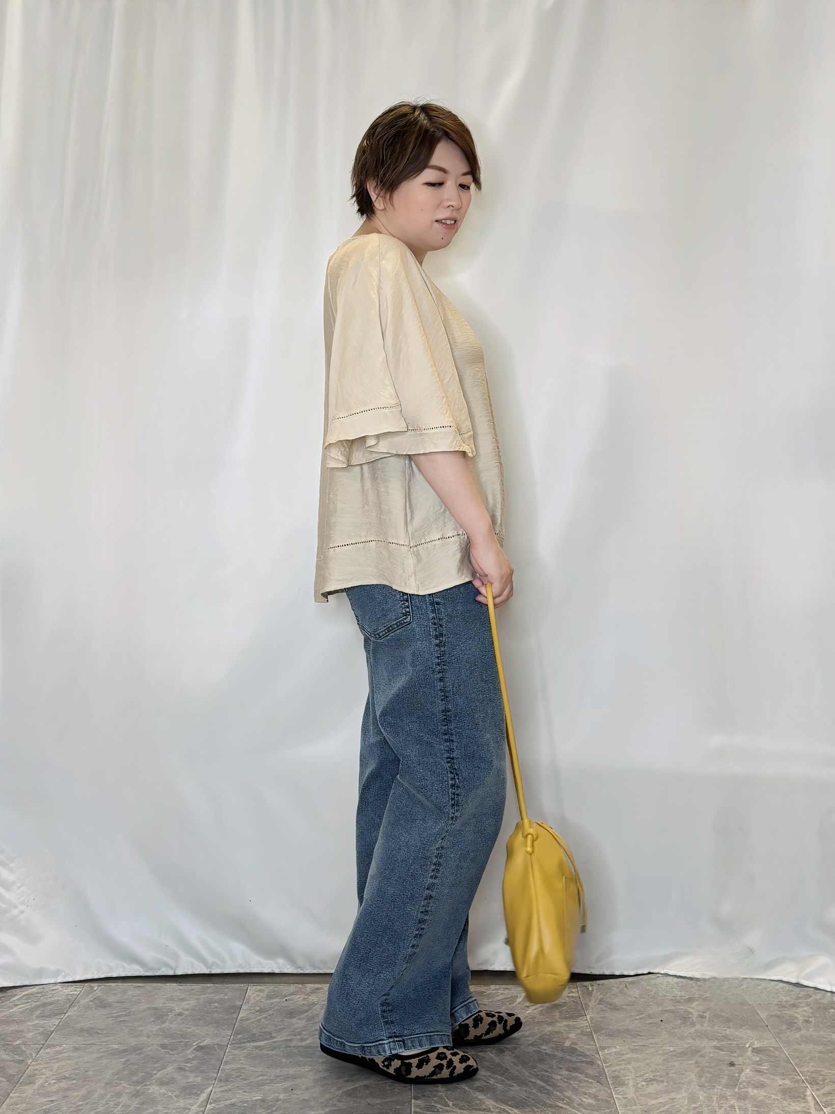 たみさんの「SHOO･LA･RUE｜【ひんやり/S-LL/体型カバー】はしごレースが涼し気な スラブポンチョ風ブラウス」を使ったコーディネート