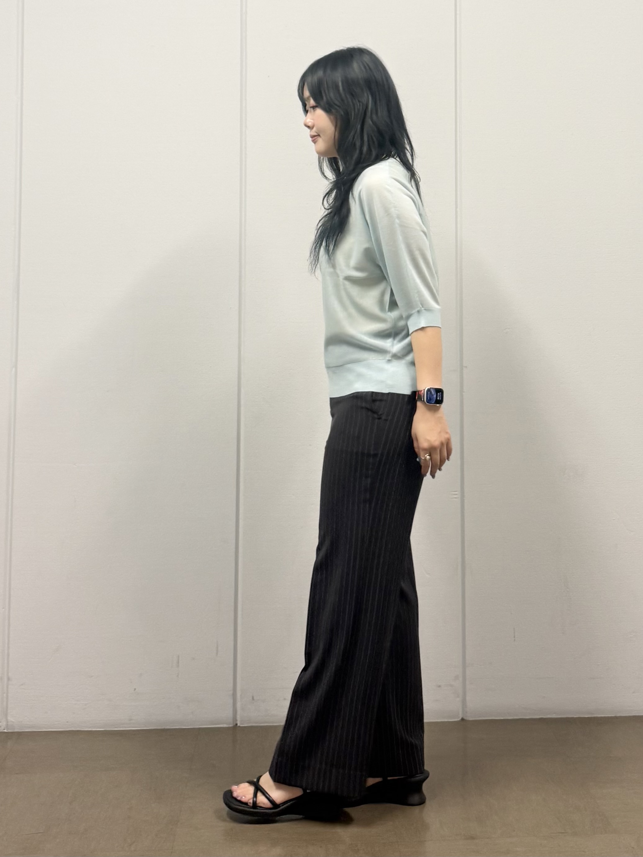 mizukiさんの「INDIVI｜【体型カバー／洗える】シアードルマンニット」を使ったコーディネート