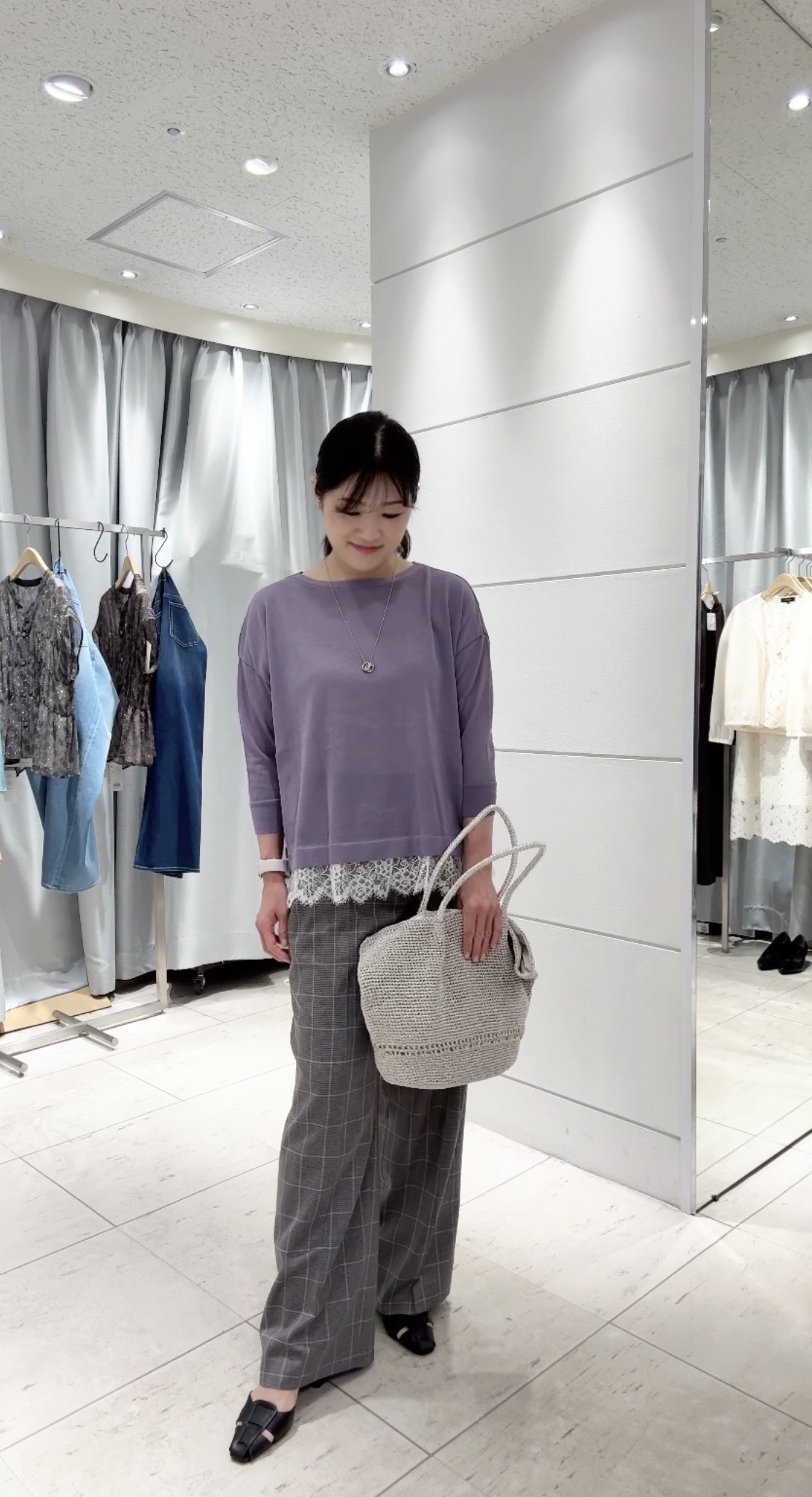 misaさんの「UNTITLED｜レースドッキングニットプルオーバー」を使ったコーディネート