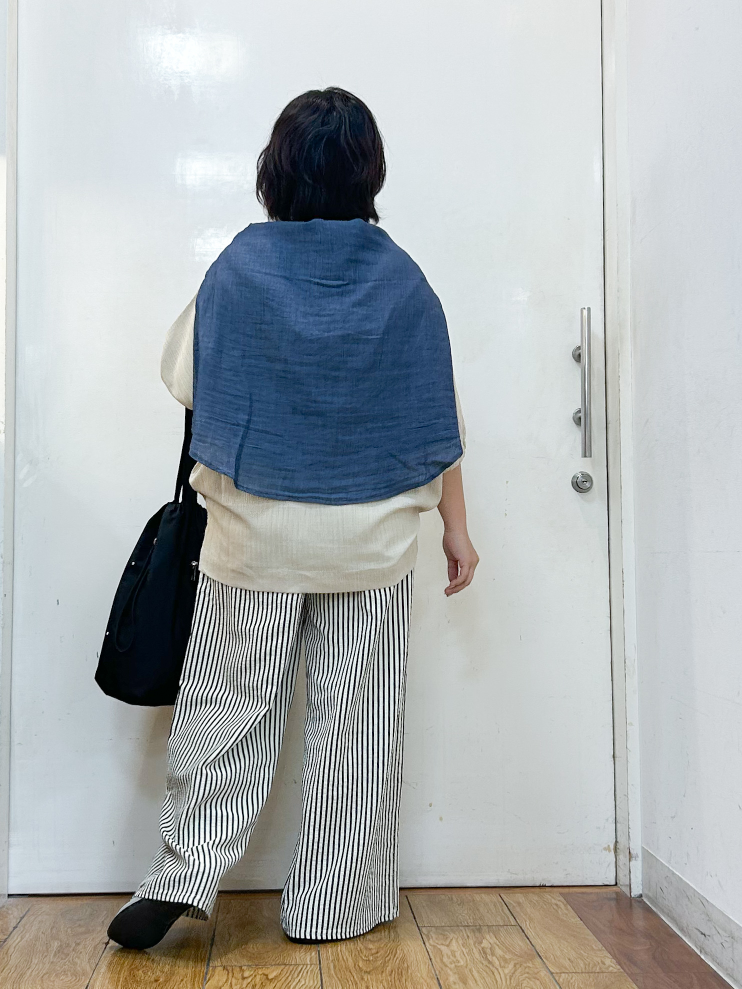 haruさんの「SHOO･LA･RUE｜【インせず着られる/洗濯後しわになりにくい】しぼしぼドルマンブラウス」を使ったコーディネート