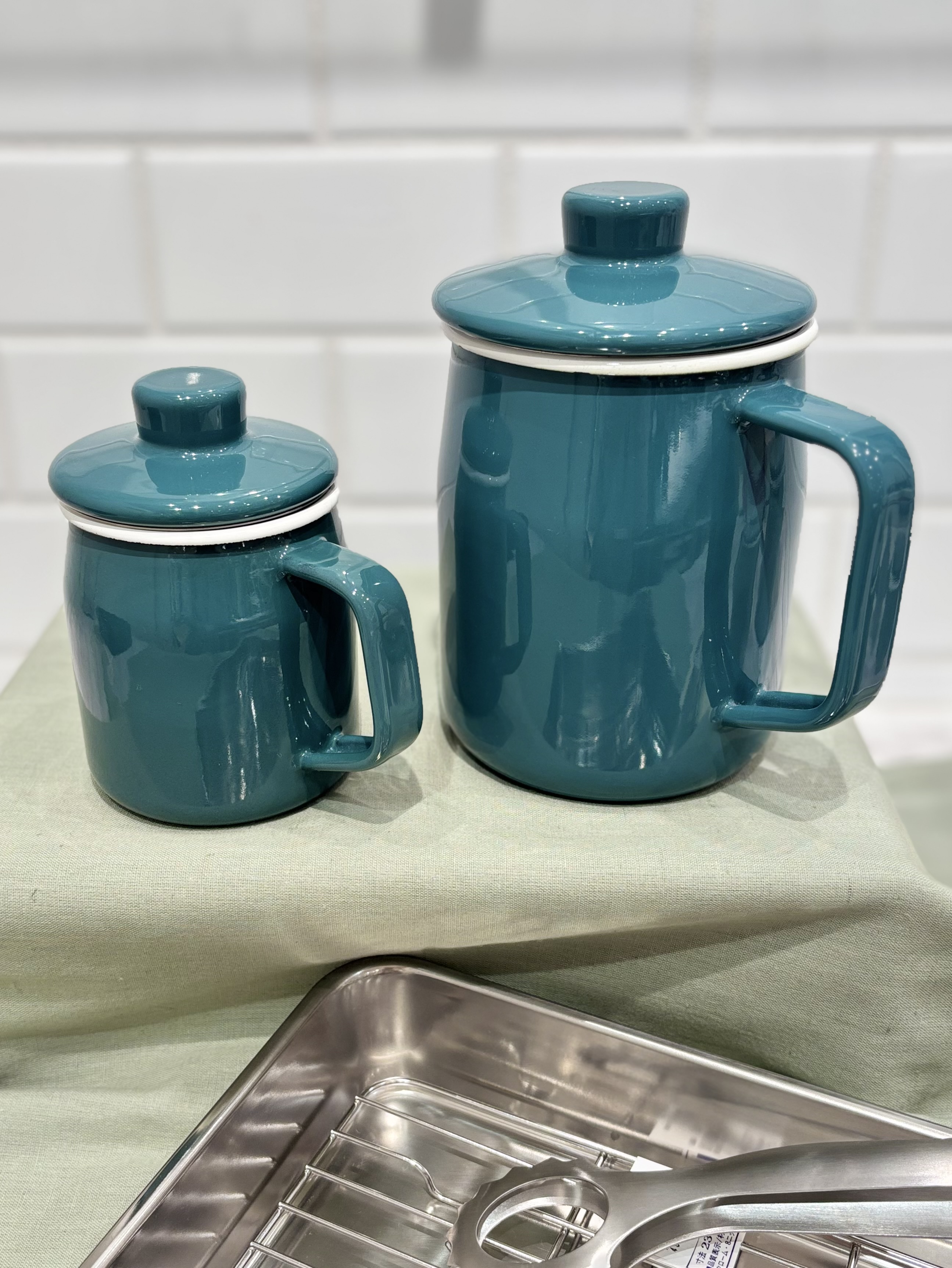 アカネさんの「212 KITCHEN STORE｜フィルト 1.0Lオイルポット BL ＜富士ホーロー＞」を使ったコーディネート