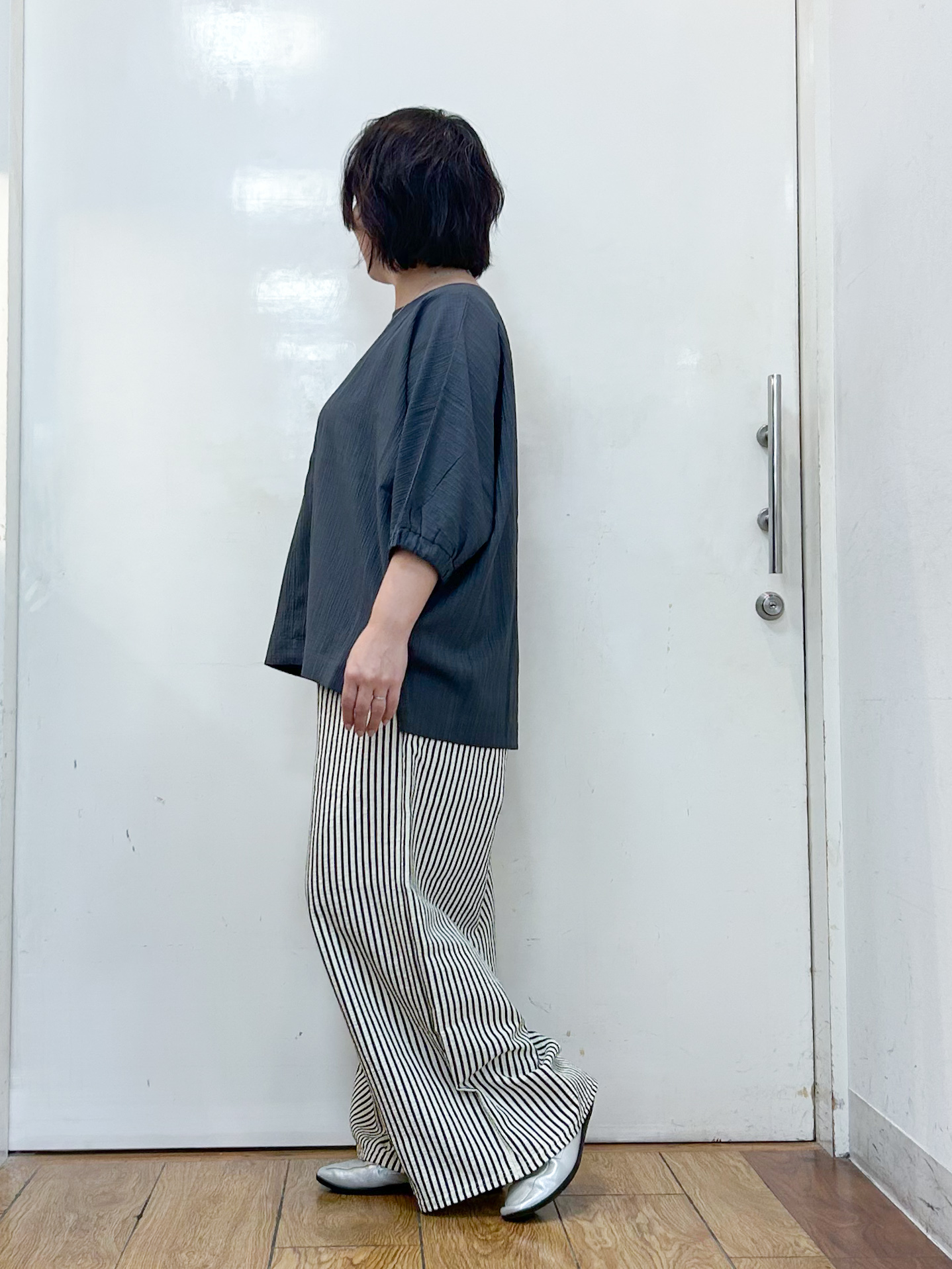haruさんの「SHOO･LA･RUE｜【インせず着られる/洗濯後しわになりにくい】しぼしぼドルマンブラウス」を使ったコーディネート