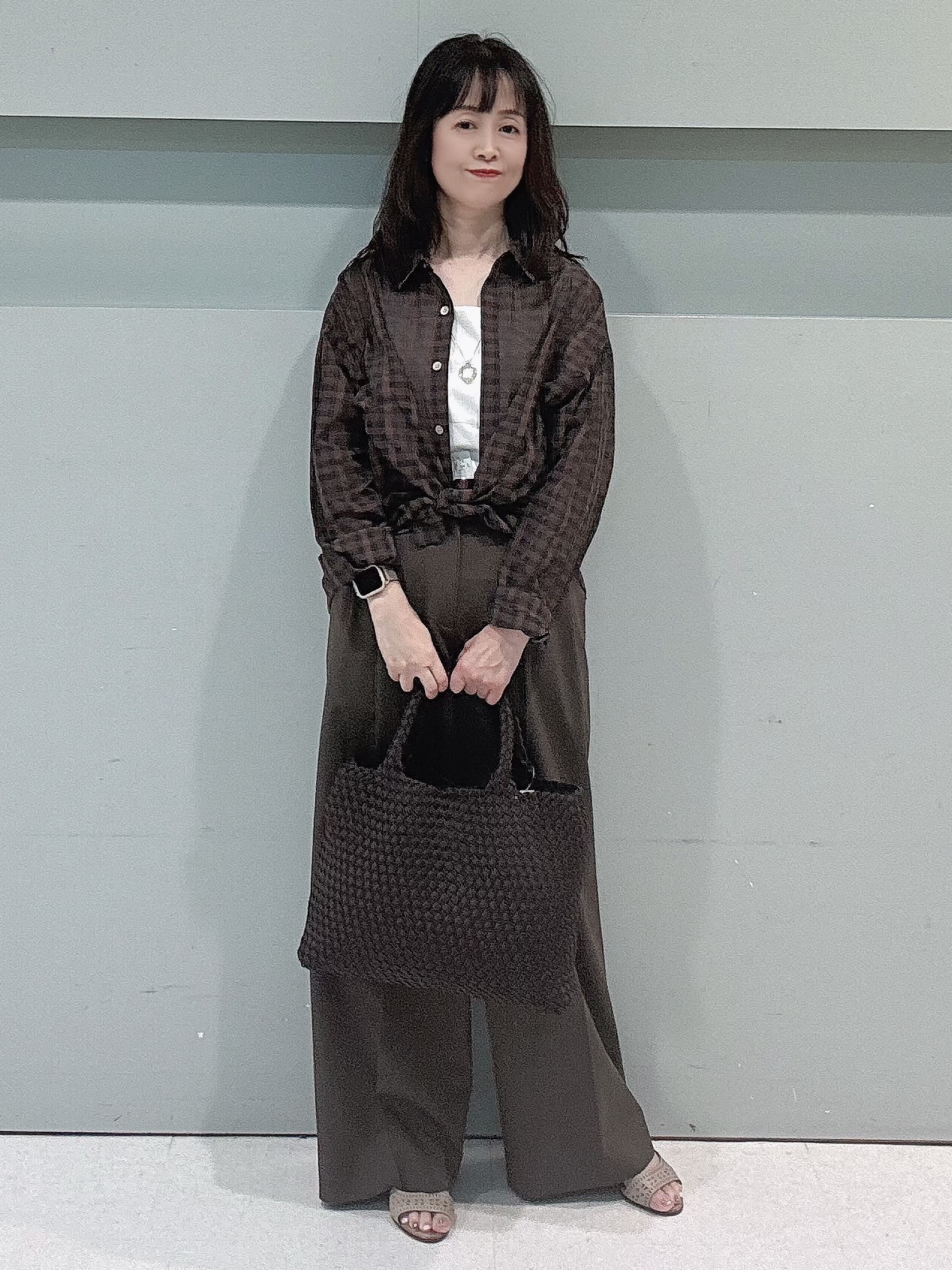 makiさんの「UNTITLED｜シアーチェックシャツブラウス」を使ったコーディネート