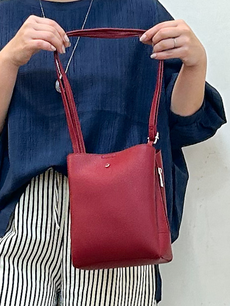 haruさんの「SHOO･LA･RUE｜【インせず着られる/洗濯後しわになりにくい】しぼしぼドルマンブラウス」を使ったコーディネート