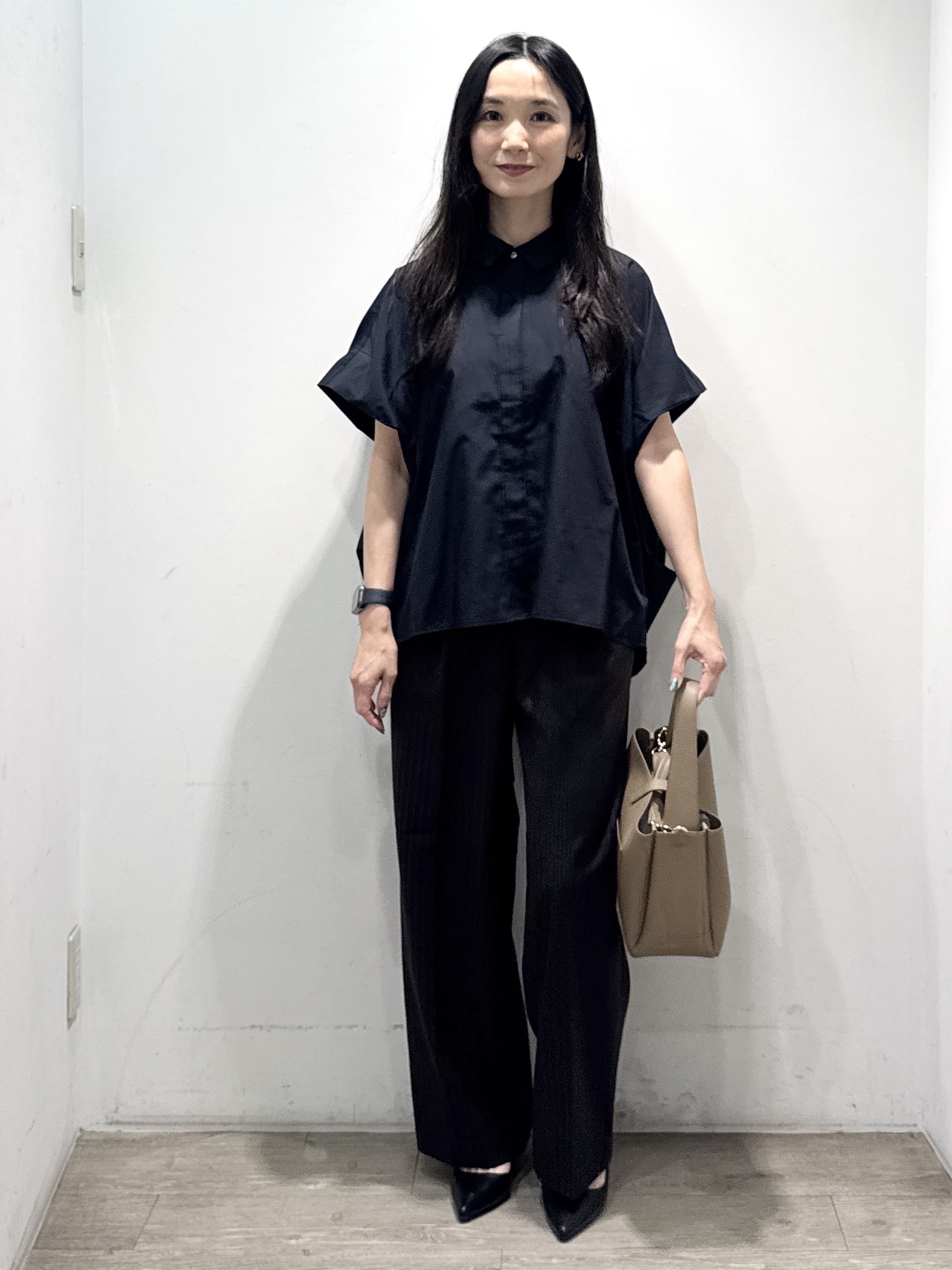 yuicciさんの「OPAQUE.CLIP｜タックニュアンスフォルムシャツ【洗濯機OK】」を使ったコーディネート