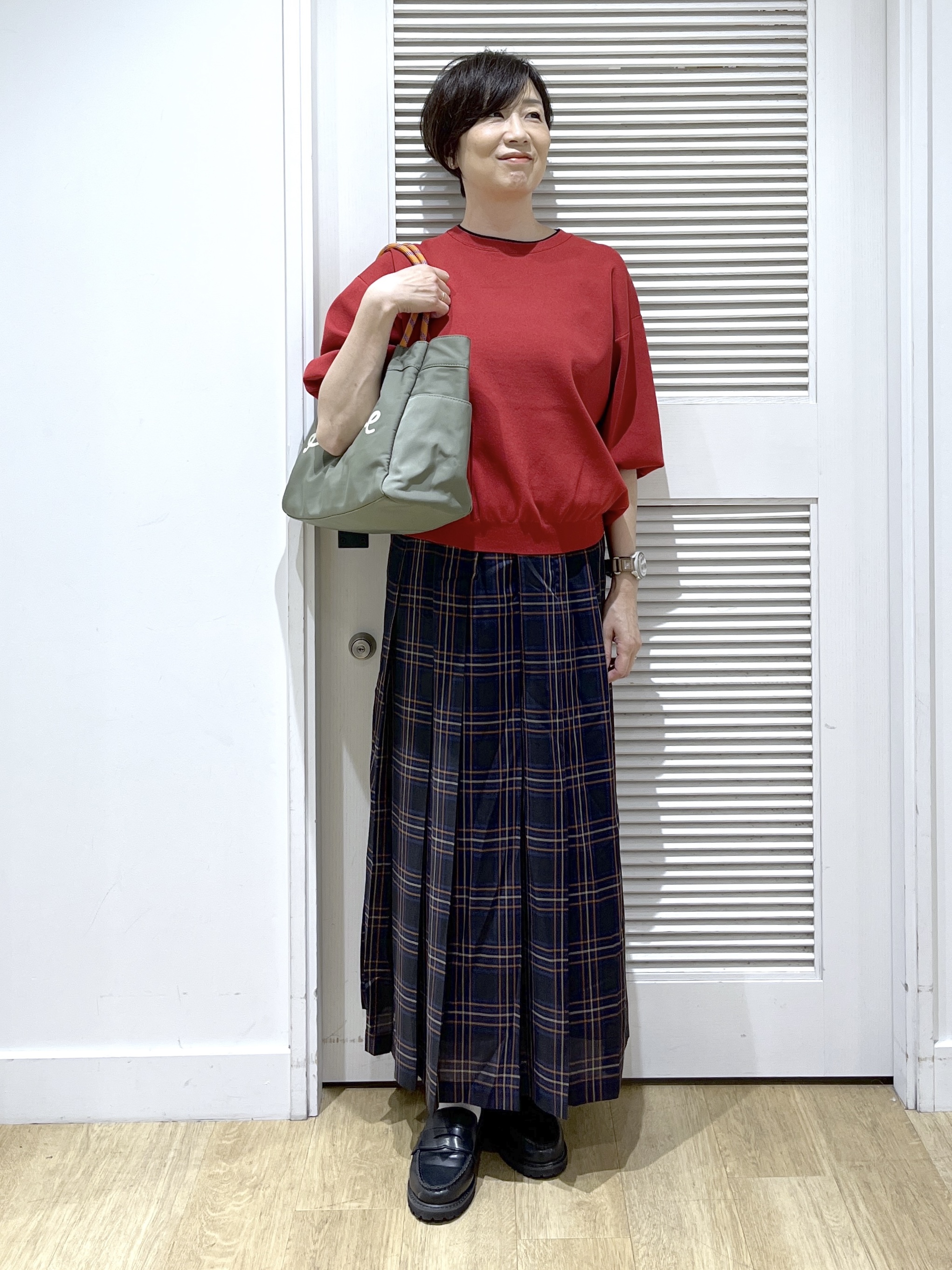 Miyazakiさんの「Dessin｜【UVカット/マシンウォッシャブル】6分袖配色ニット」を使ったコーディネート