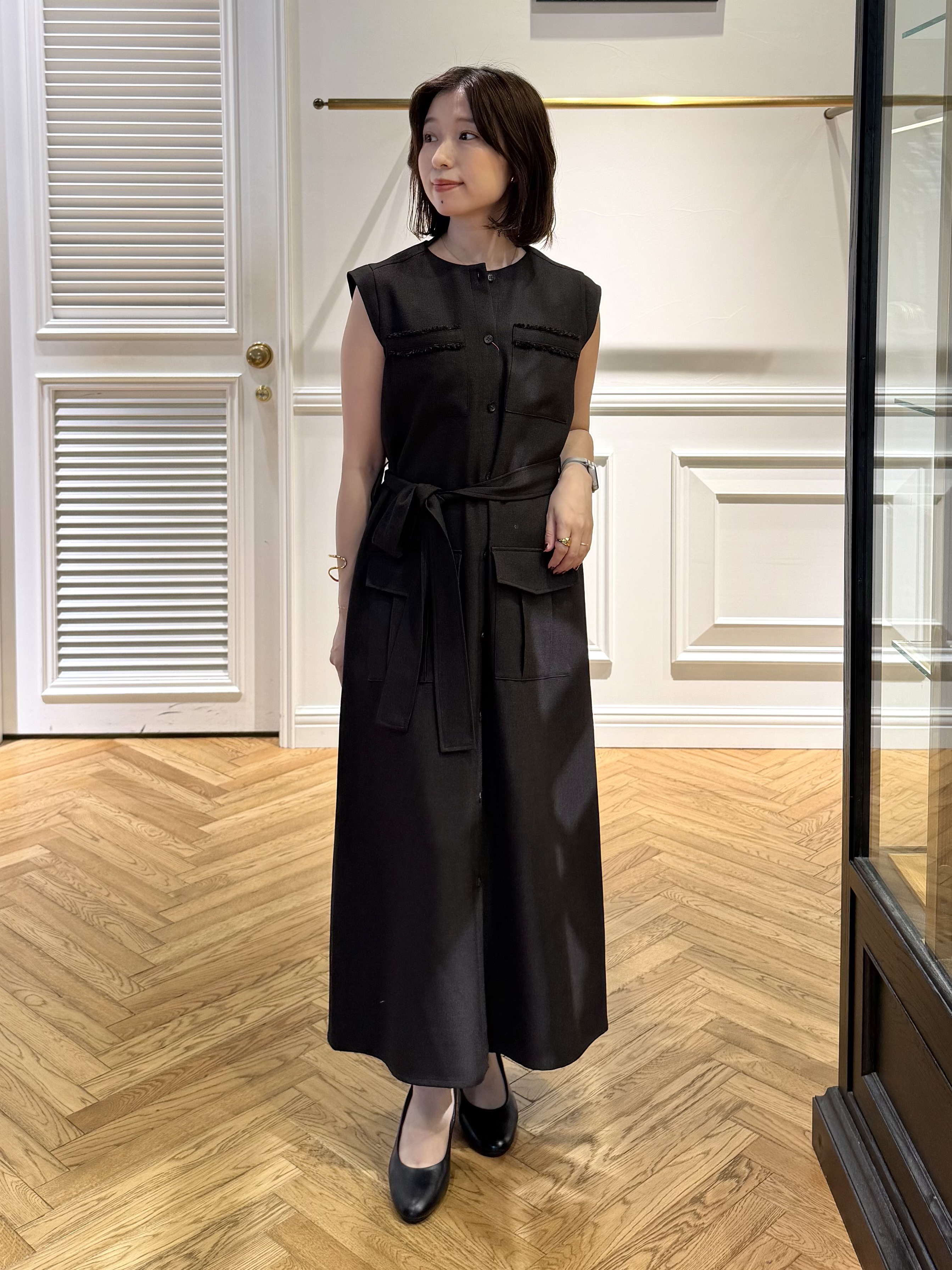 つじ まこさんの「DRESSTERIOR｜ウォッシャブルツイードライクワンピース」を使ったコーディネート
