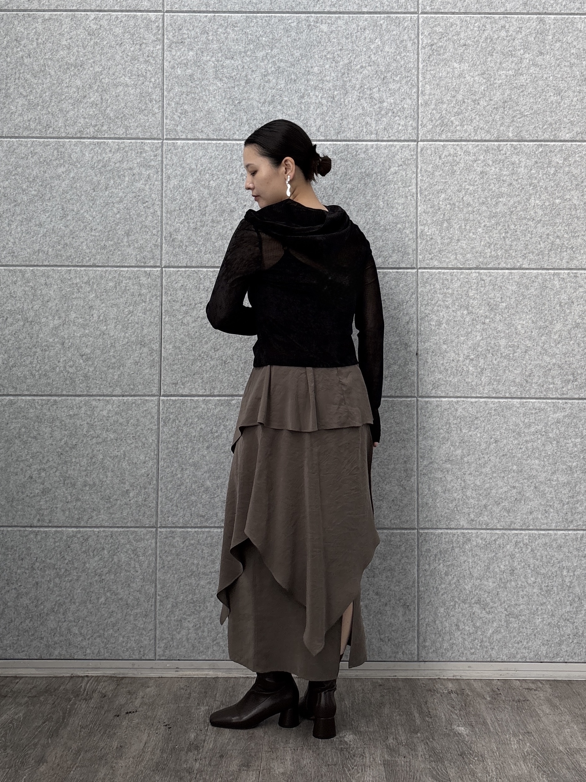 ayanoさんの「INDIVI｜ベロアライクジップフーディ」を使ったコーディネート
