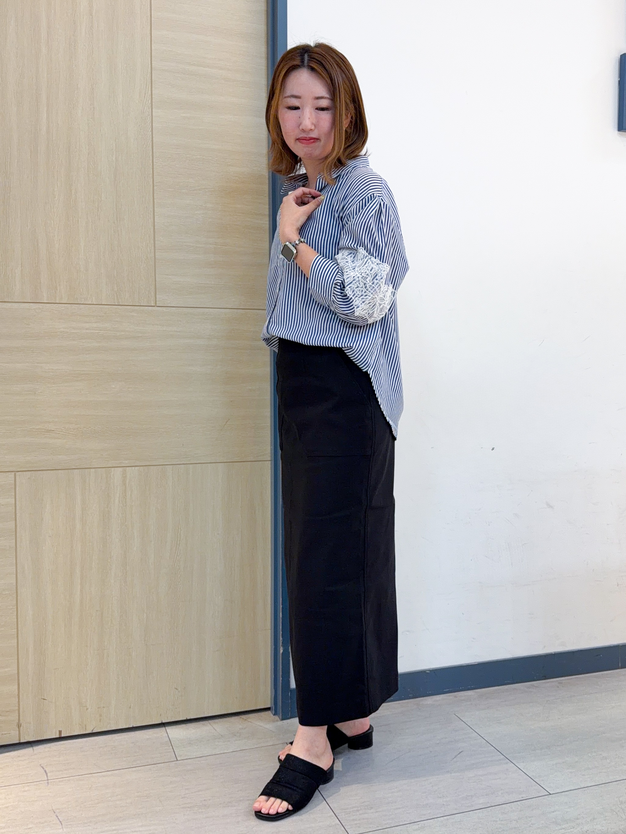 nanaさんの「grove｜レースボリュームスリーブシャツ」を使ったコーディネート