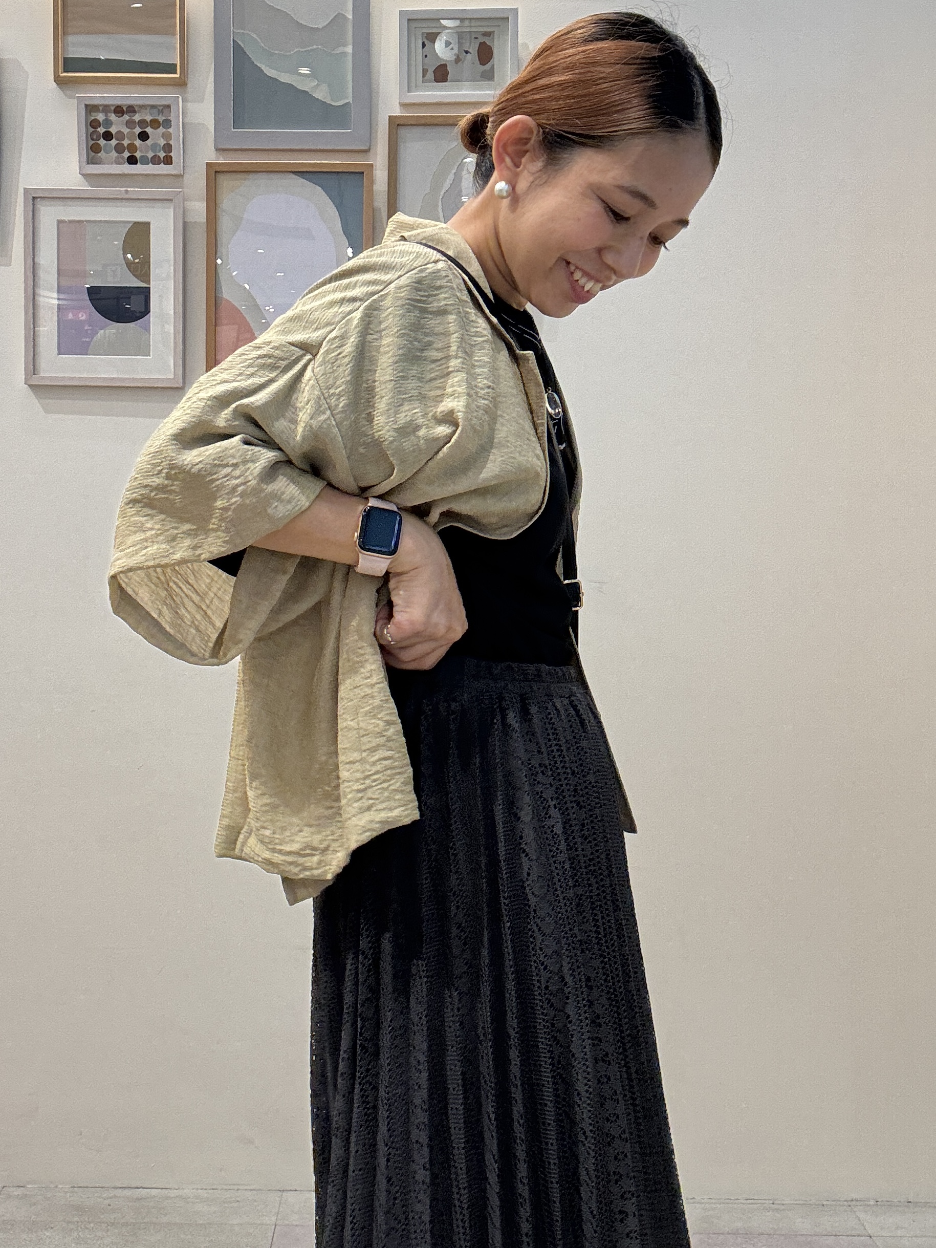 たけぴさんの「SHOO･LA･RUE｜【S-LL/洗濯機可】抜け感たっぷり 程よい透け感のポケット付きシャツ」を使ったコーディネート
