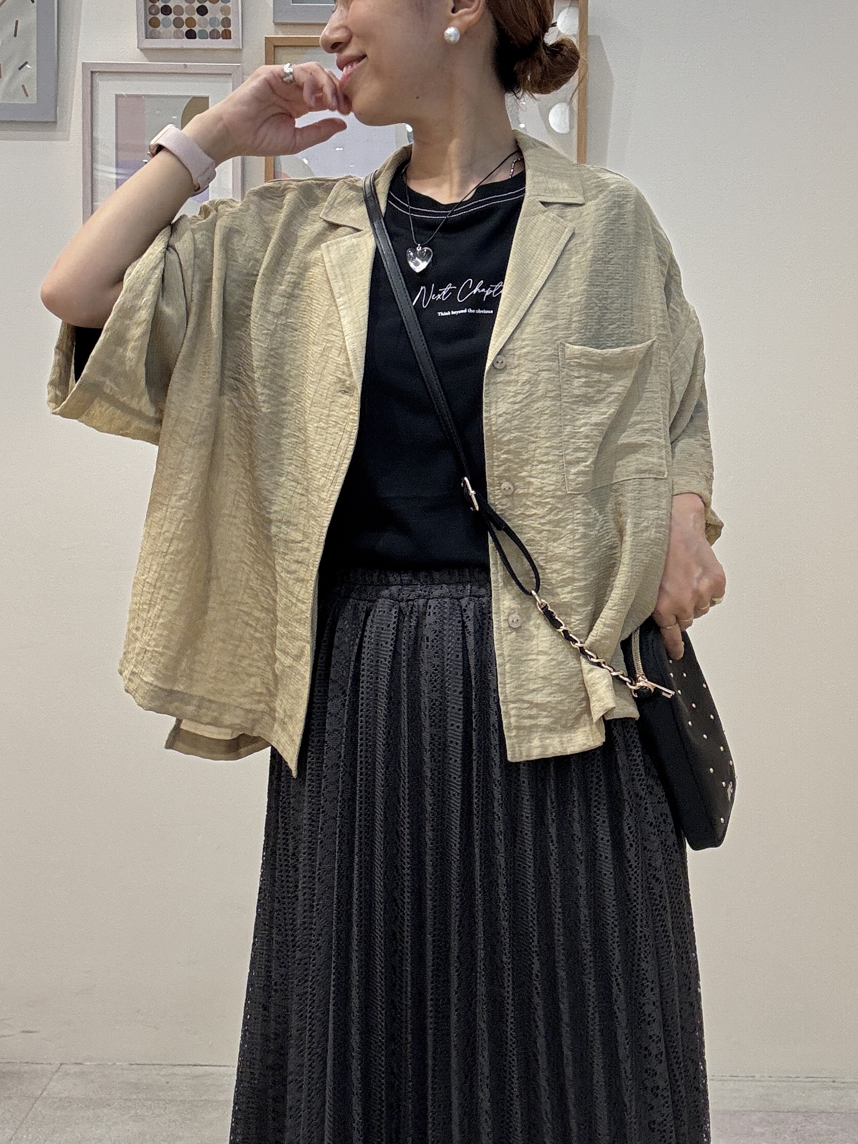 たけぴさんの「SHOO･LA･RUE｜【S-LL/洗濯機可】抜け感たっぷり 程よい透け感のポケット付きシャツ」を使ったコーディネート