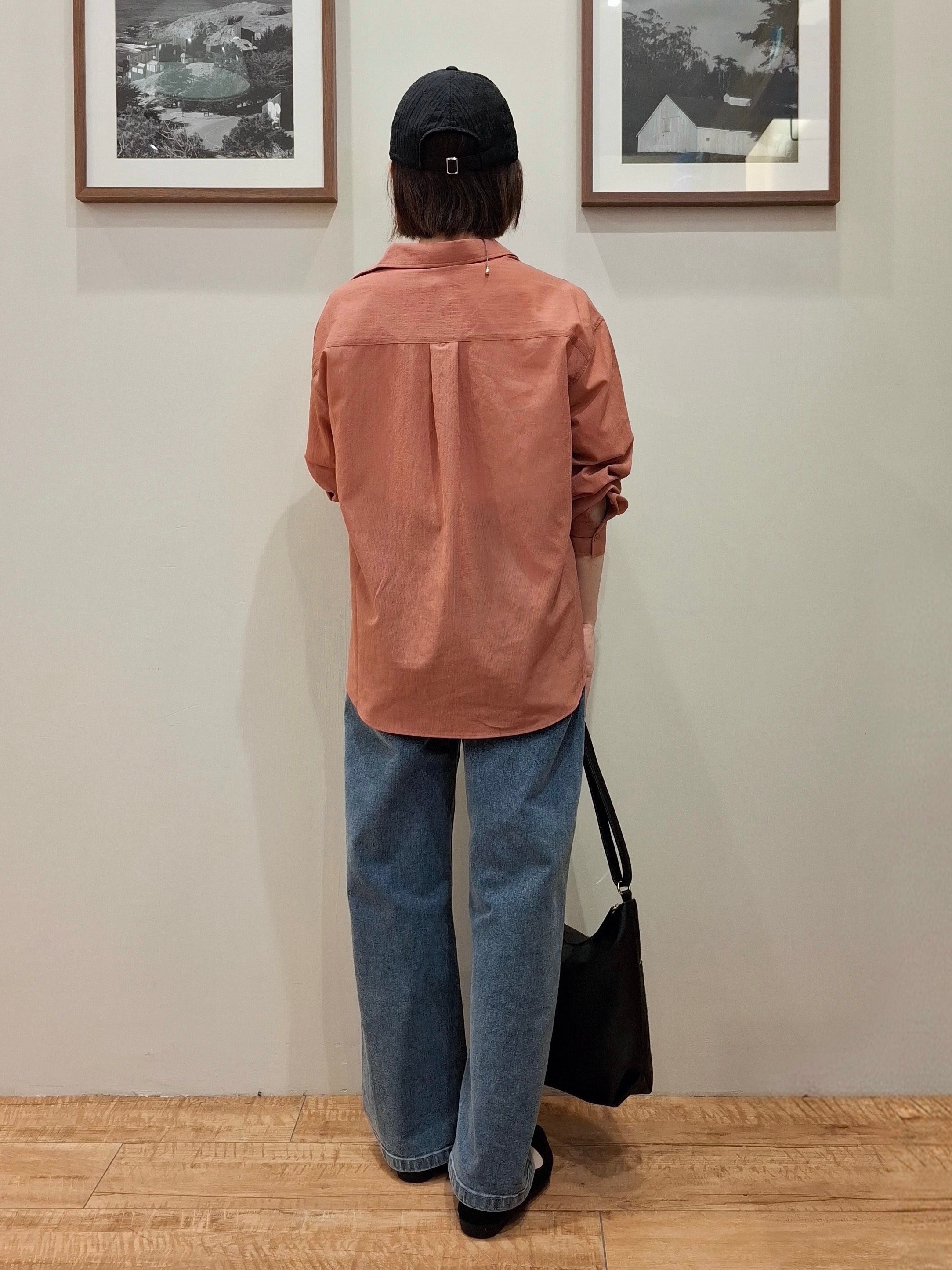 まあるさんの「SHOO･LA･RUE｜【通気性〇/S-LL/洗濯機可】大人のきちんとベーシックシャツ」を使ったコーディネート