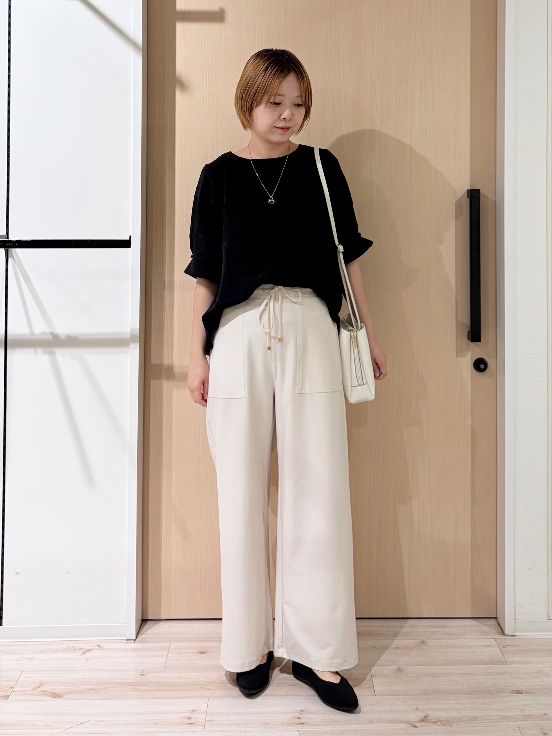 ひらしーさんの「SHOO･LA･RUE｜【セットアップ可/S-LL】モールチェックで上品に タックスリーブ ブラウス」を使ったコーディネート