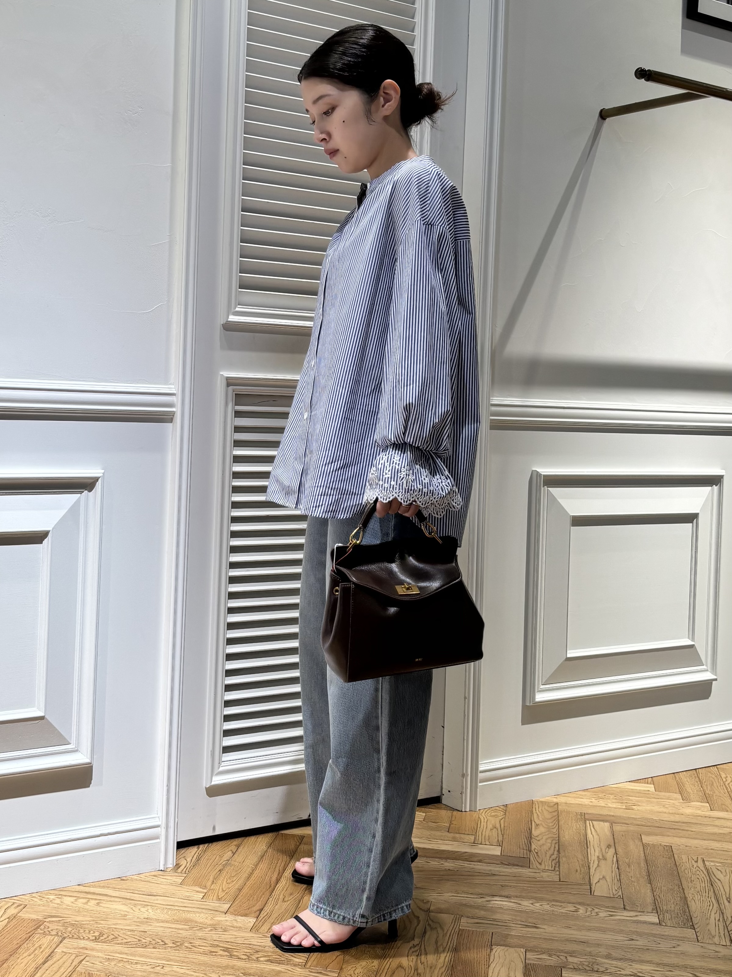 Mgmさんの「DRESSTERIOR｜エンブロイダリースリーブ ブラウス」を使ったコーディネート