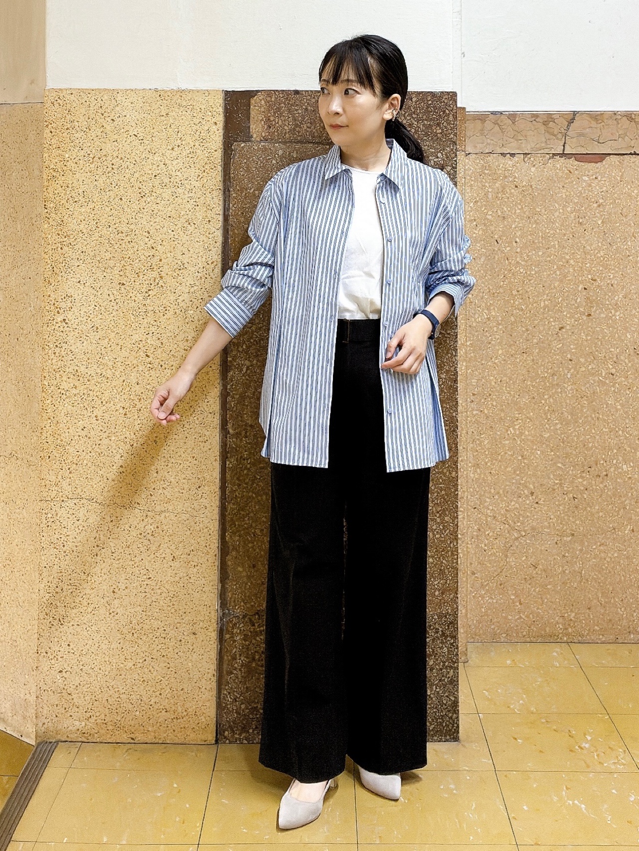 hattoriさんの「INDIVI｜【UV／接触冷感／高ストレッチ】フロントタックシャツ」を使ったコーディネート